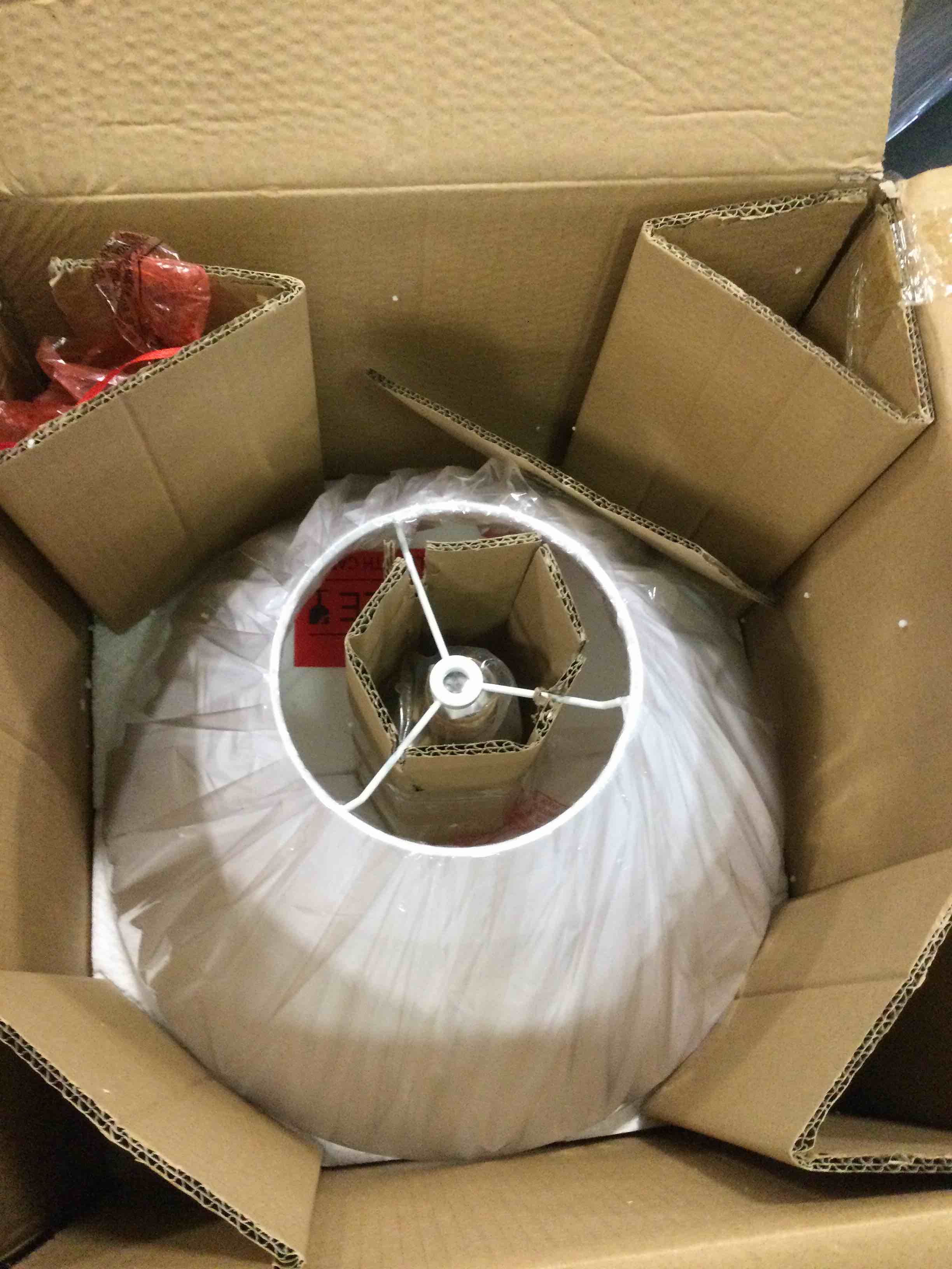 https://s3.amazonaws.com/lotting-images-prod/bidfta/PNK3431736_1748457466539.jpeg