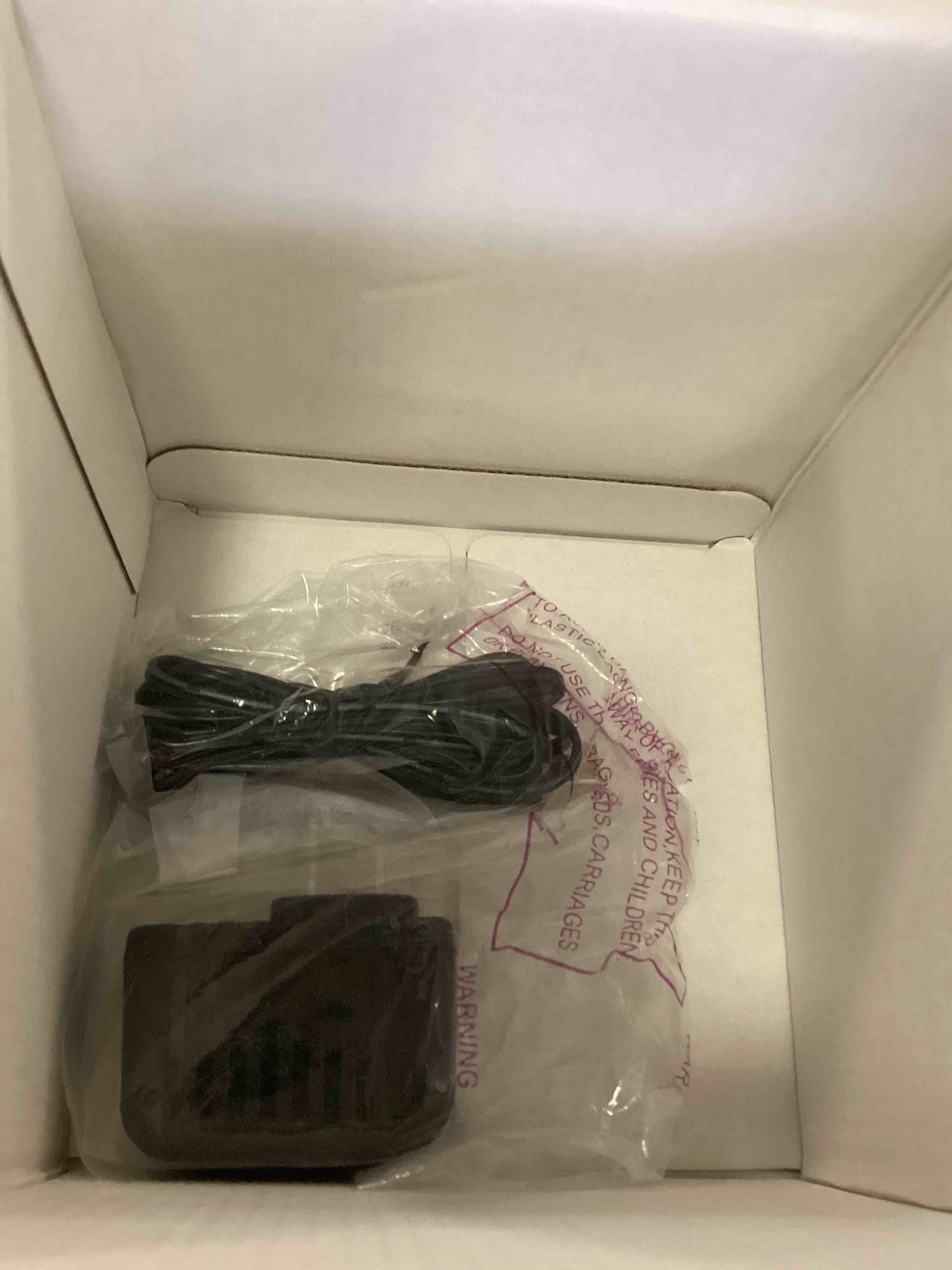 https://s3.amazonaws.com/lotting-images-prod/bidfta/PNK3433019_1746025854424.jpeg