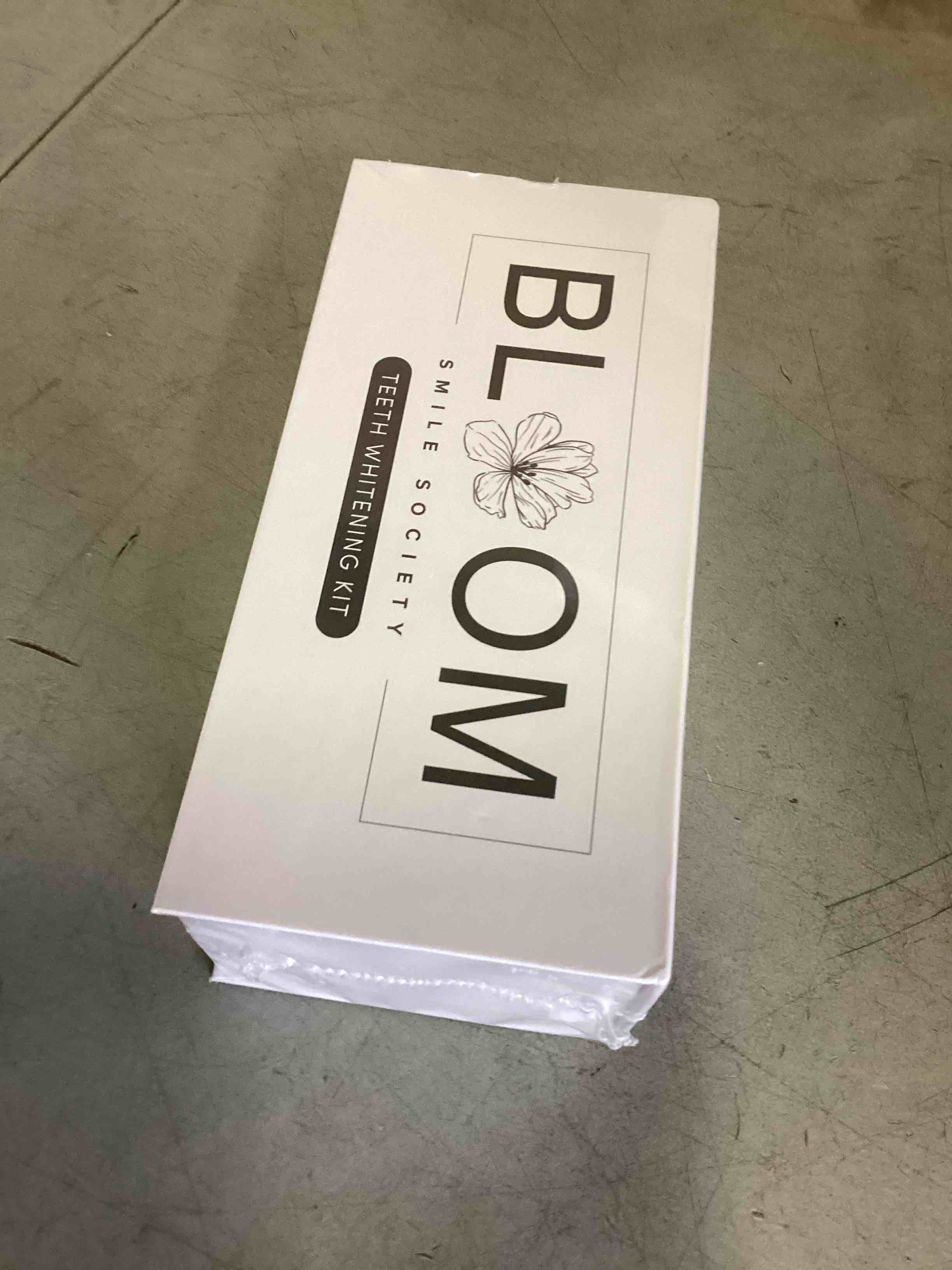 https://s3.amazonaws.com/lotting-images-prod/bidfta/PNK3433134_1746111927459.jpeg