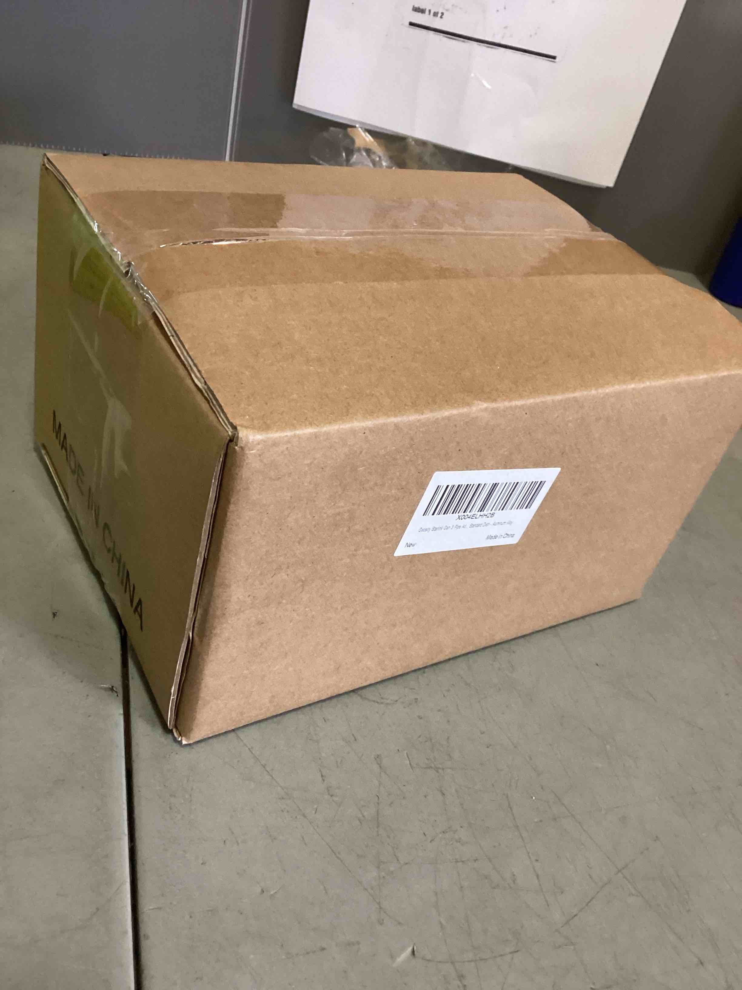 https://s3.amazonaws.com/lotting-images-prod/bidfta/PNK3433309_1746196950445.jpeg