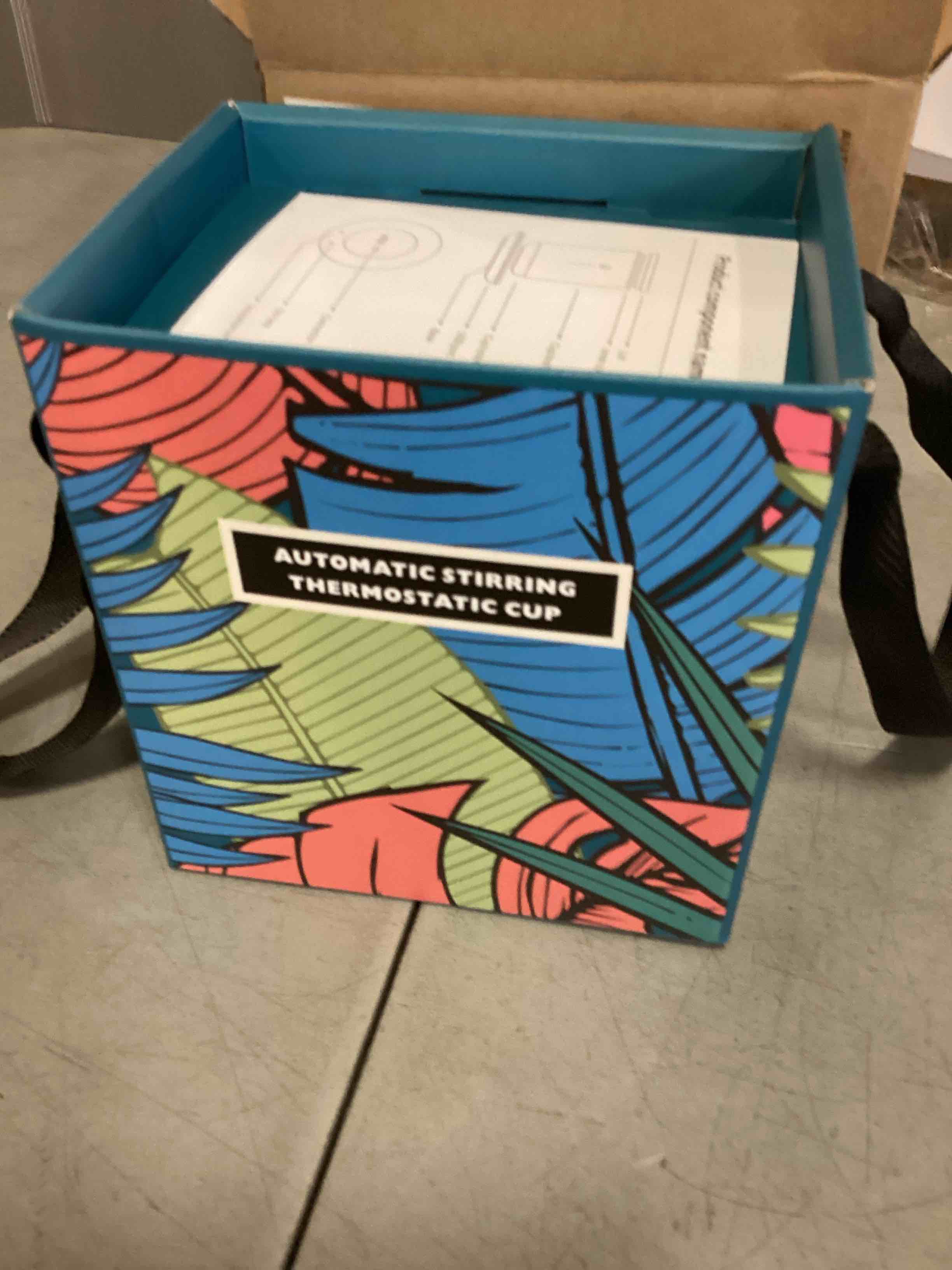 https://s3.amazonaws.com/lotting-images-prod/bidfta/PNK3433521_1746542982235.jpeg
