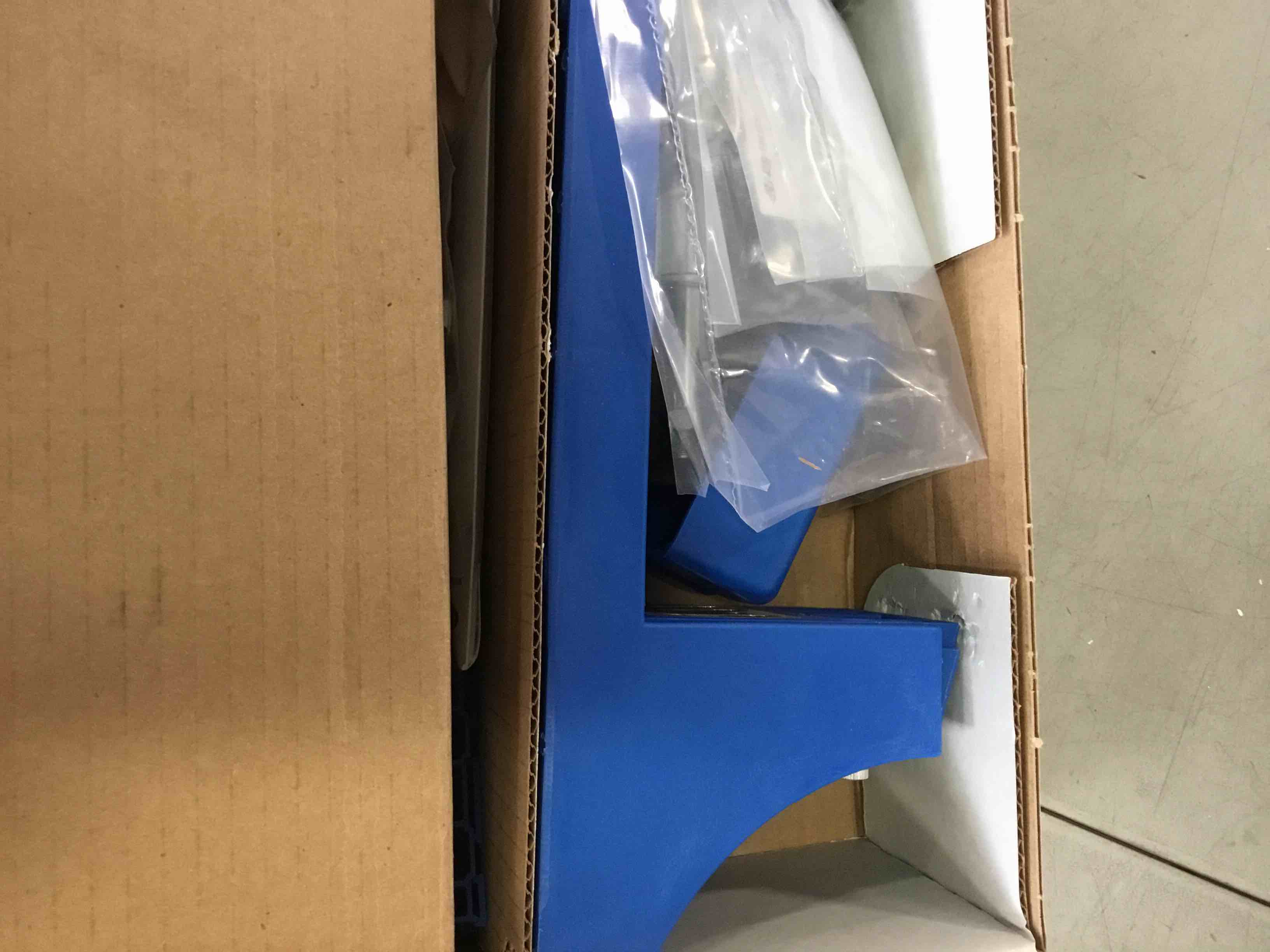https://s3.amazonaws.com/lotting-images-prod/bidfta/PNK3434502_1747079783948.jpeg