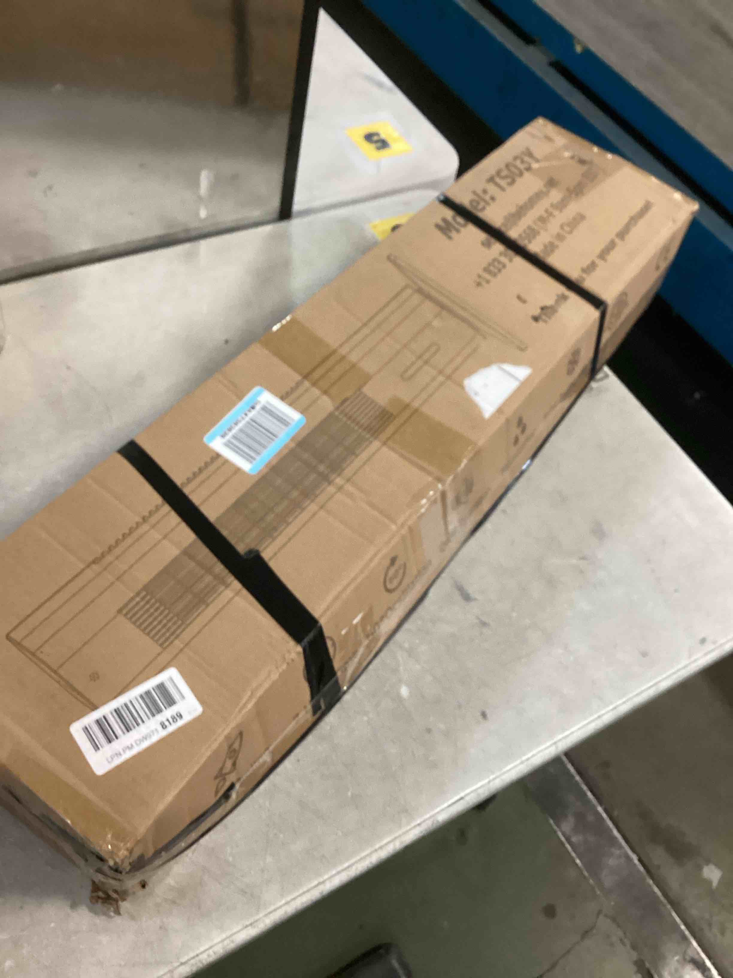 https://s3.amazonaws.com/lotting-images-prod/bidfta/PNK3448145_1745842522830.jpeg