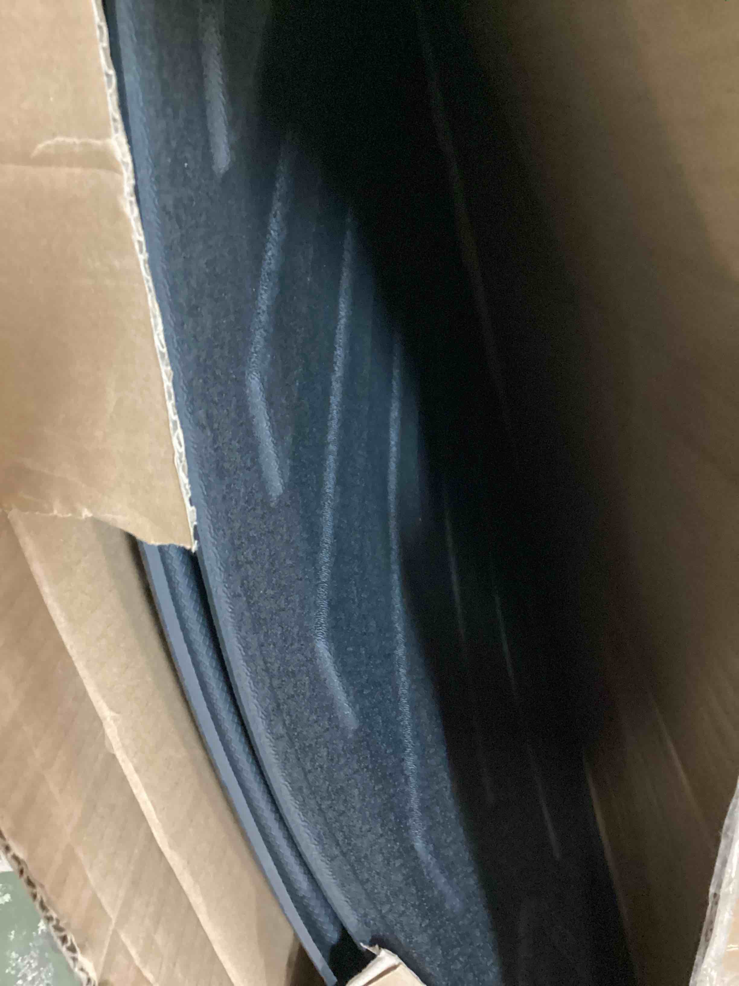 https://s3.amazonaws.com/lotting-images-prod/bidfta/PNK3448588_1746458590438.jpeg