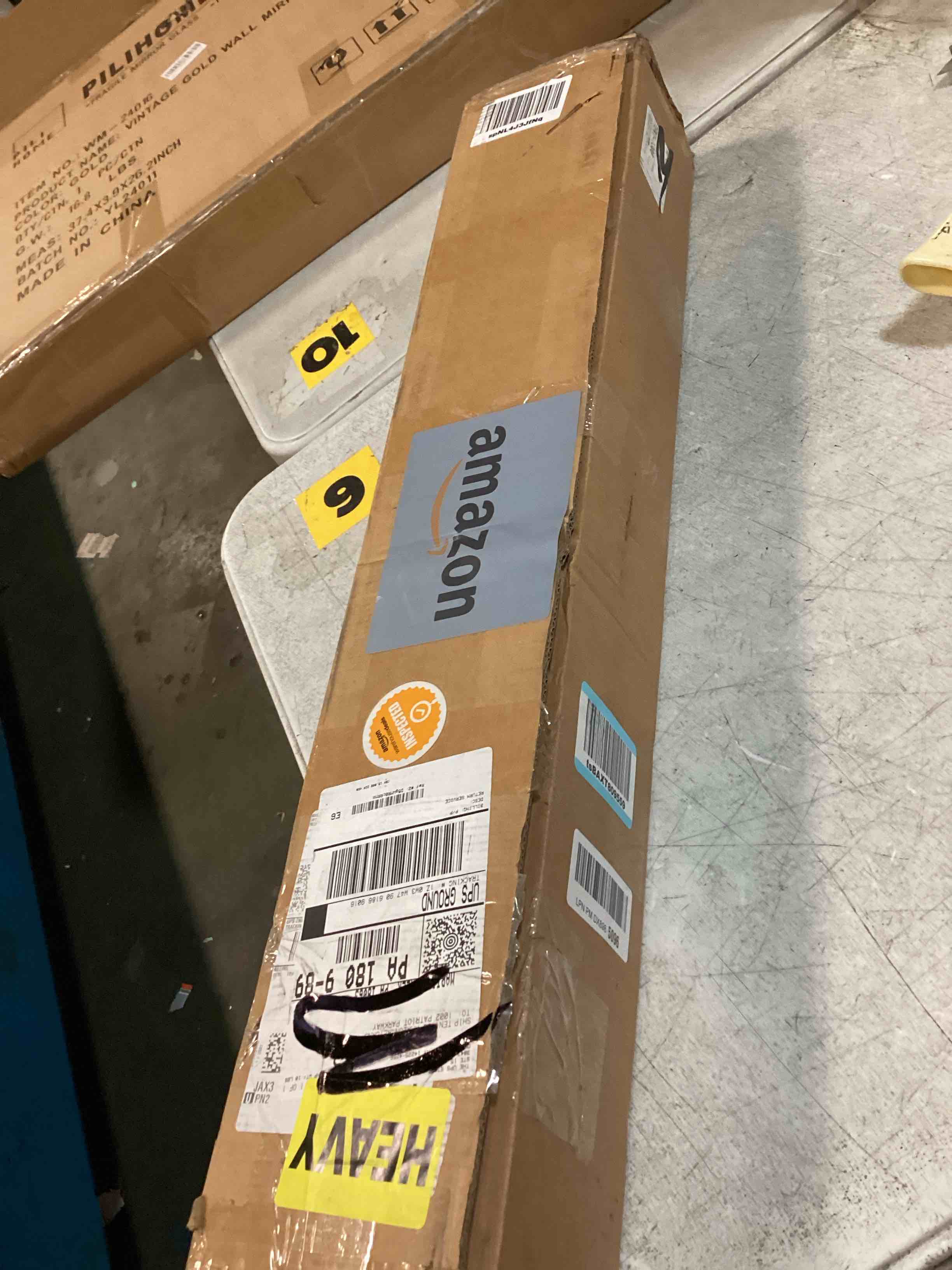 https://s3.amazonaws.com/lotting-images-prod/bidfta/PNK3448850_1746542893445.jpeg