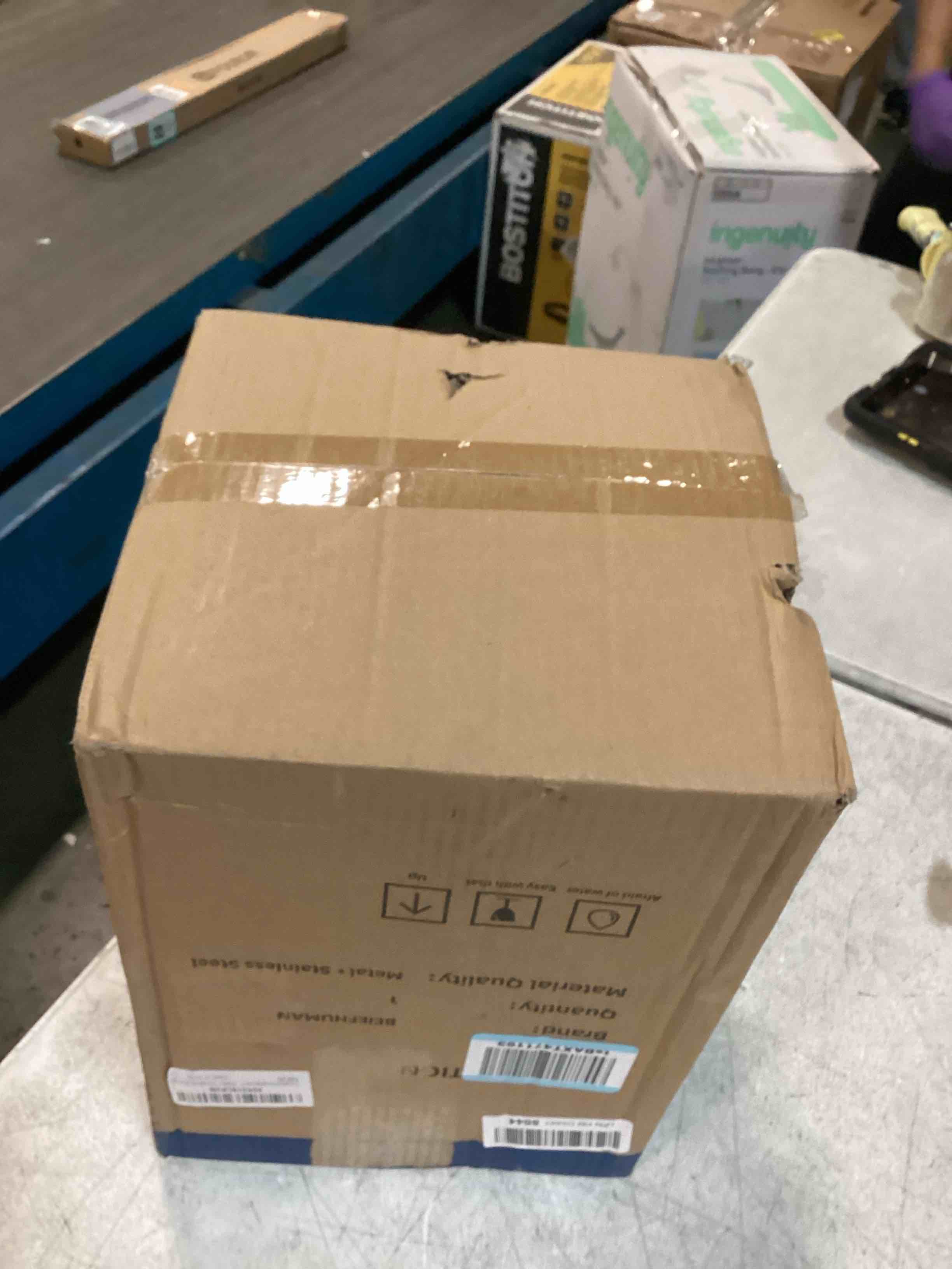 https://s3.amazonaws.com/lotting-images-prod/bidfta/PNK3448884_1746545387500.jpeg