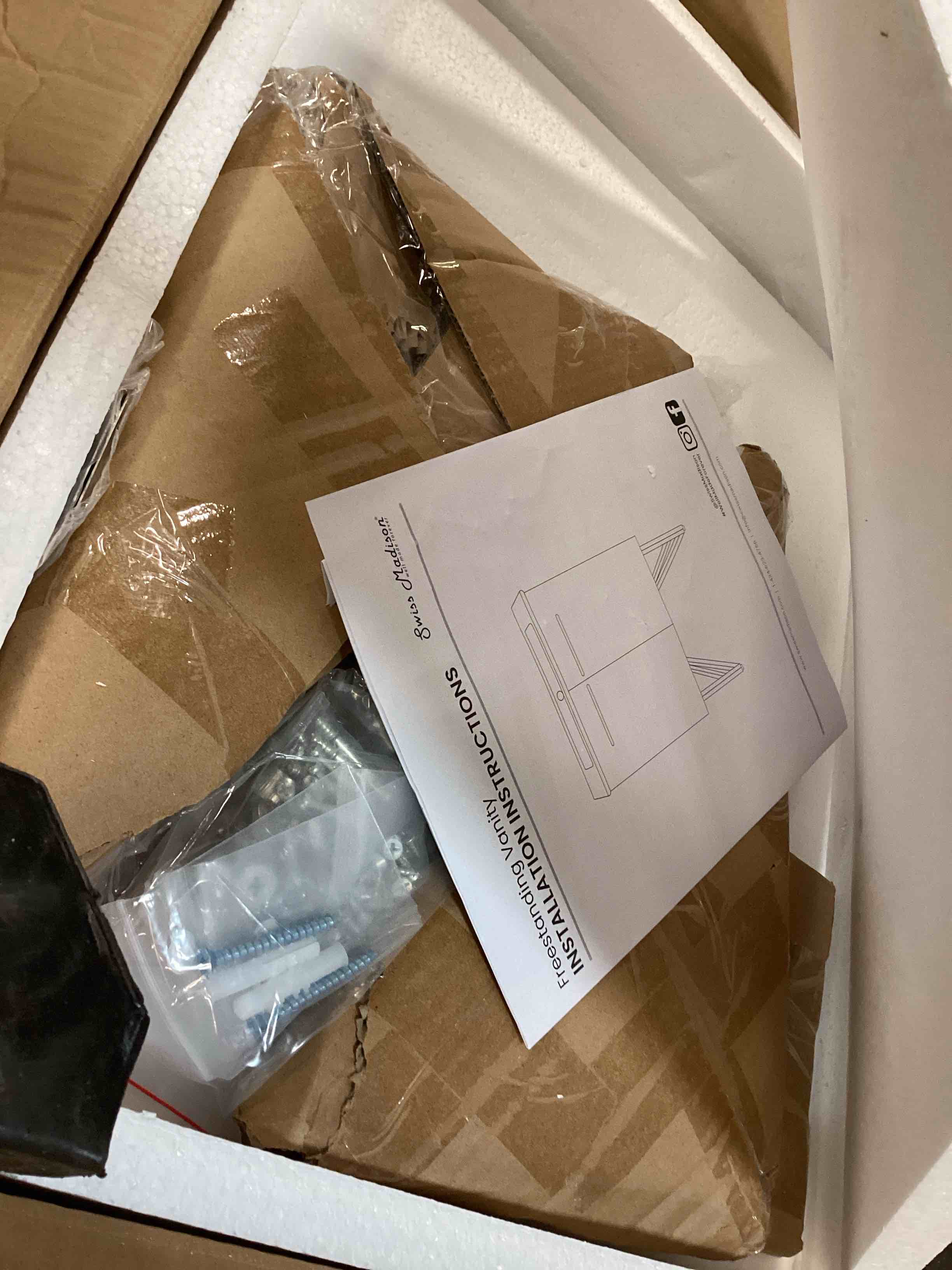 https://s3.amazonaws.com/lotting-images-prod/bidfta/PNK3448929_1746547776094.jpeg