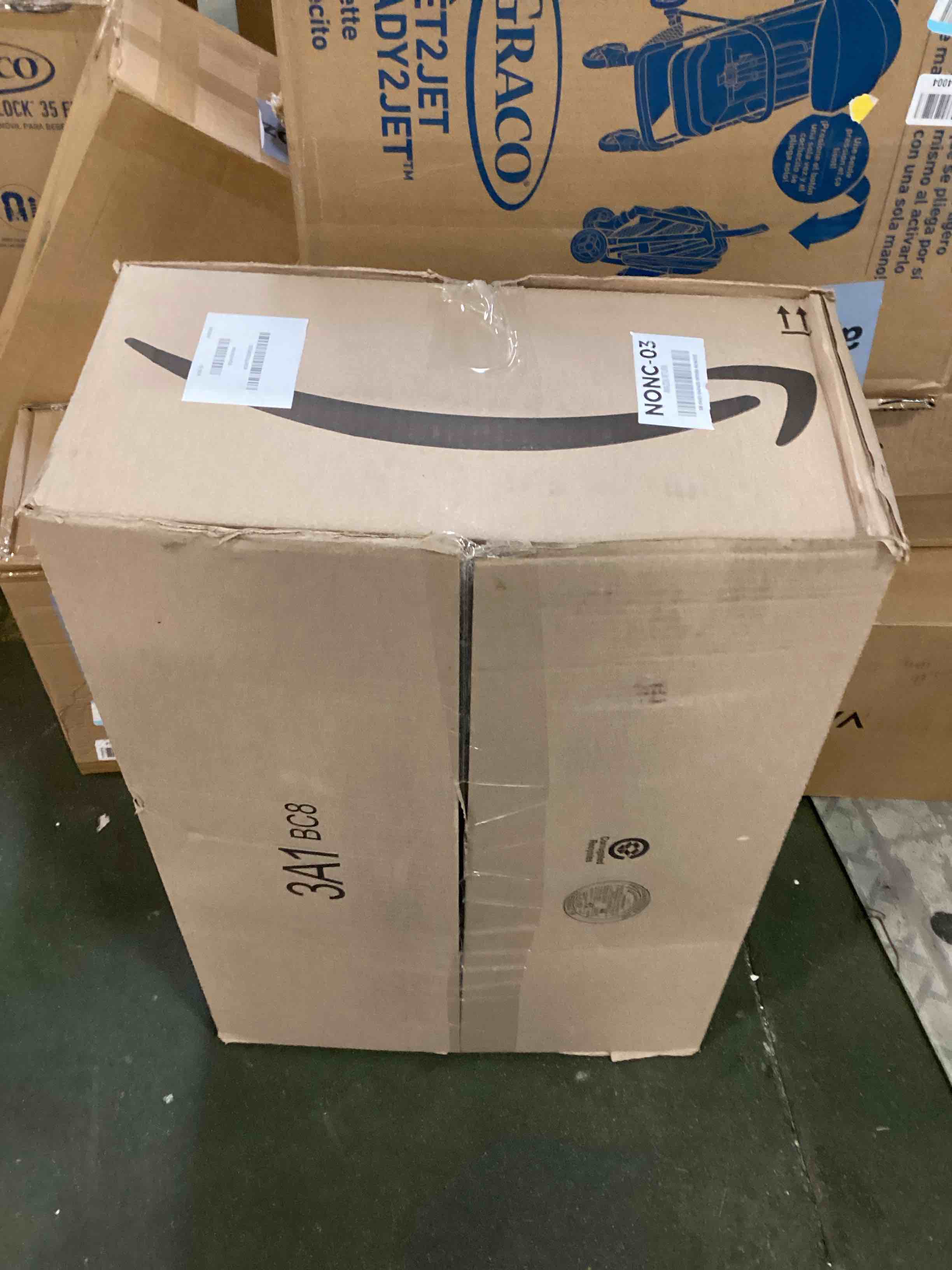 https://s3.amazonaws.com/lotting-images-prod/bidfta/PNK3449117_1746619768461.jpeg