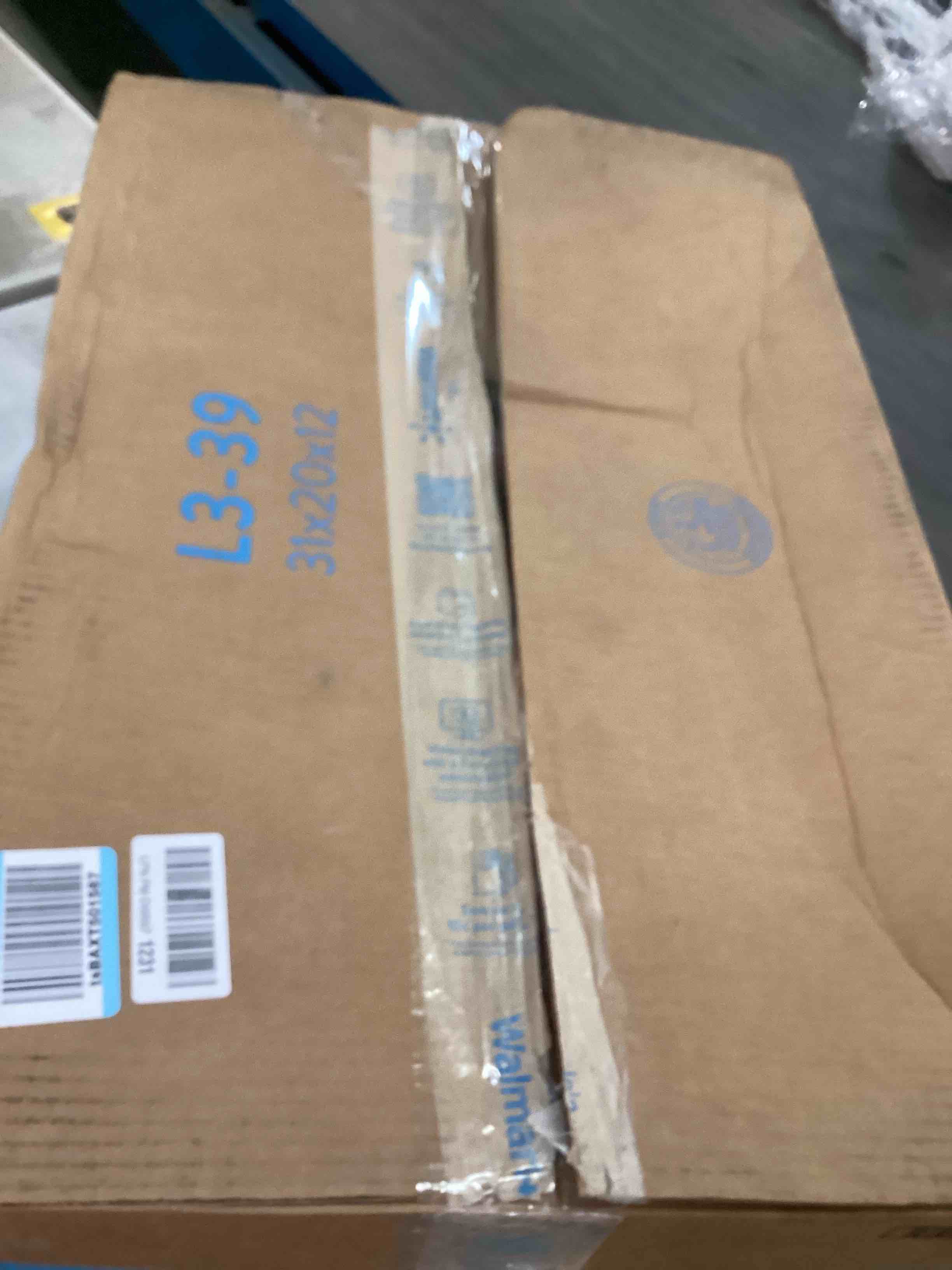 https://s3.amazonaws.com/lotting-images-prod/bidfta/PNK3449341_1746642460836.jpeg