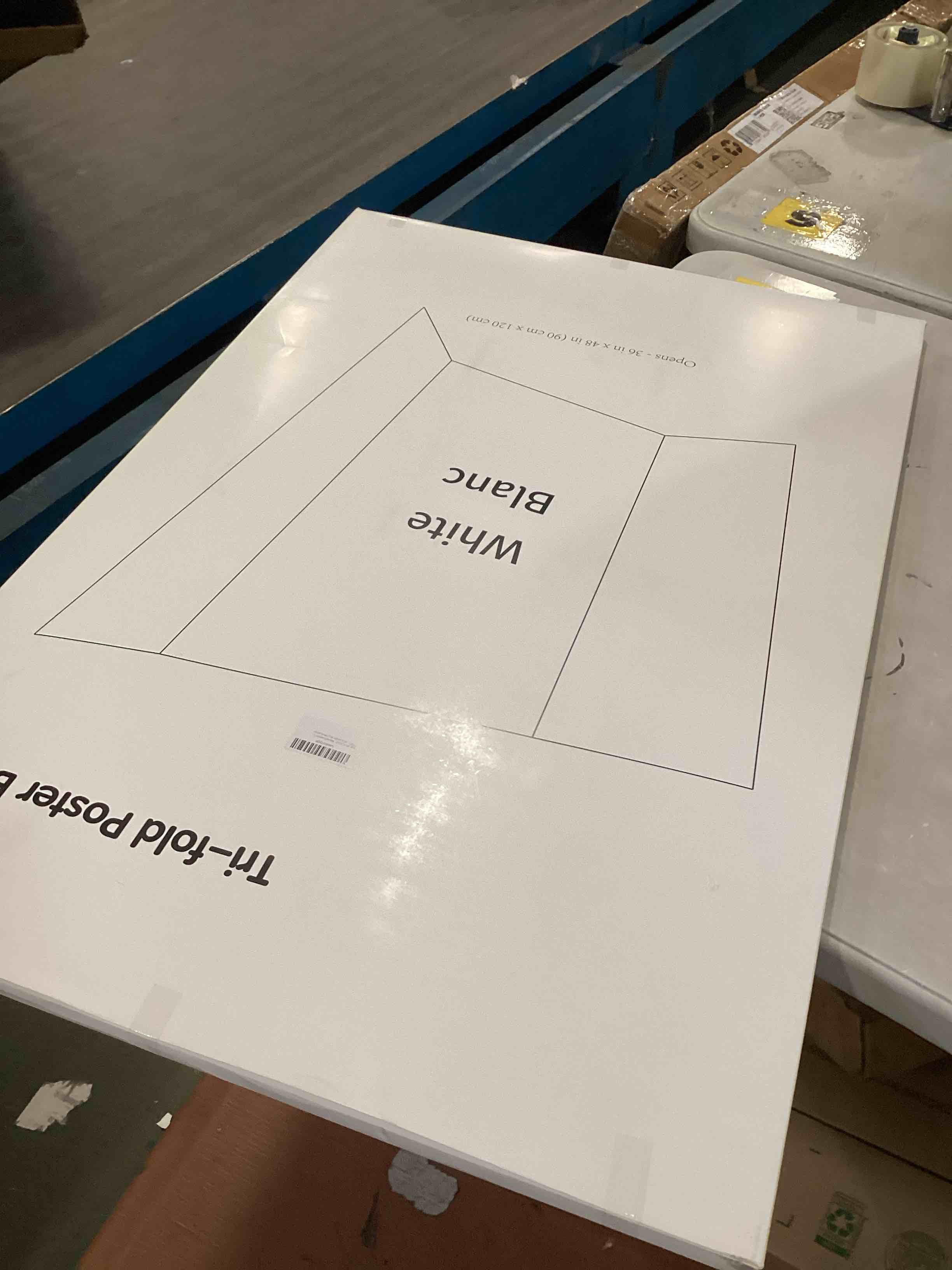 https://s3.amazonaws.com/lotting-images-prod/bidfta/PNK3449639_1746725883492.jpeg