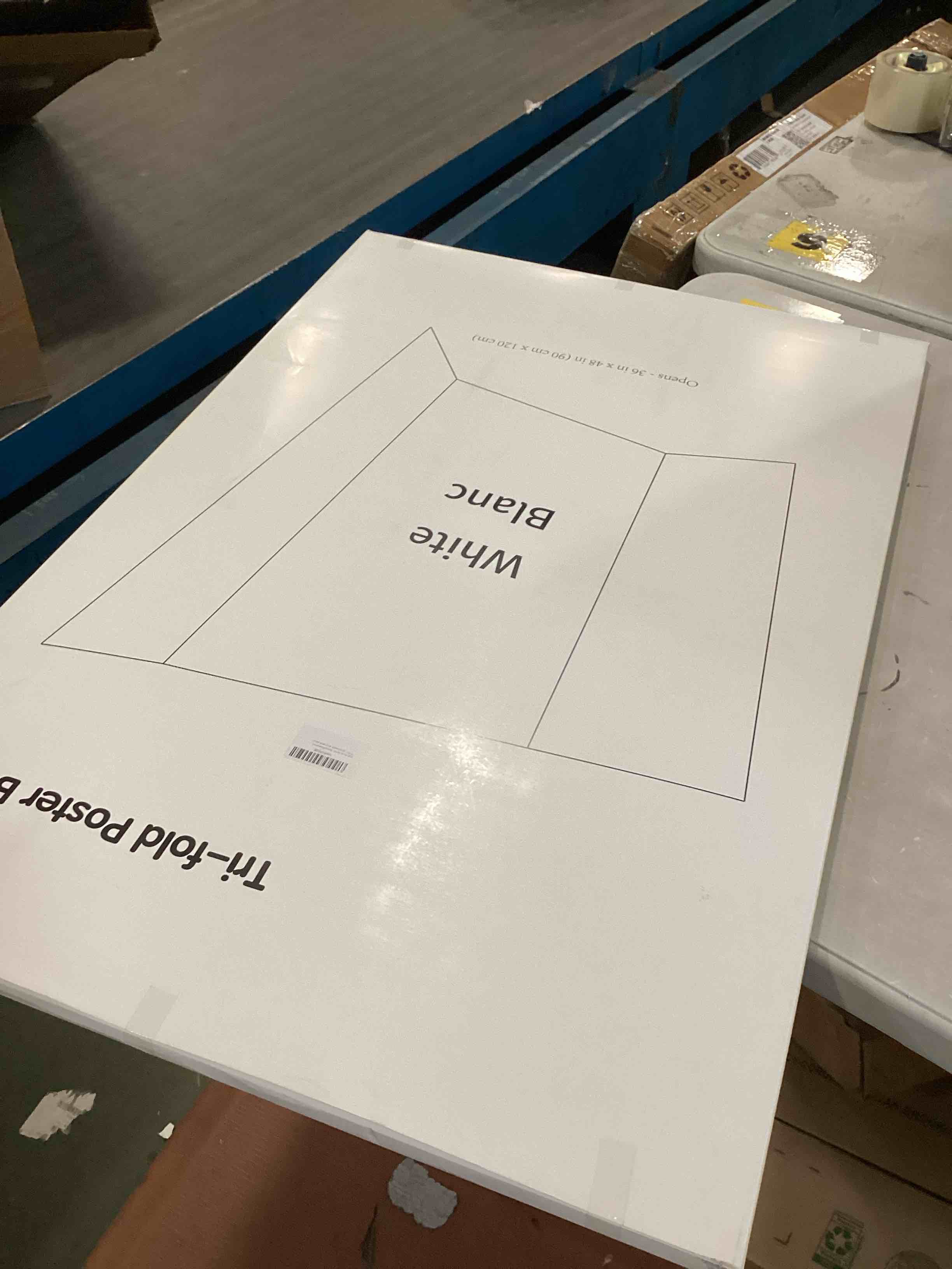 https://s3.amazonaws.com/lotting-images-prod/bidfta/PNK3449639_1746725884215.jpeg