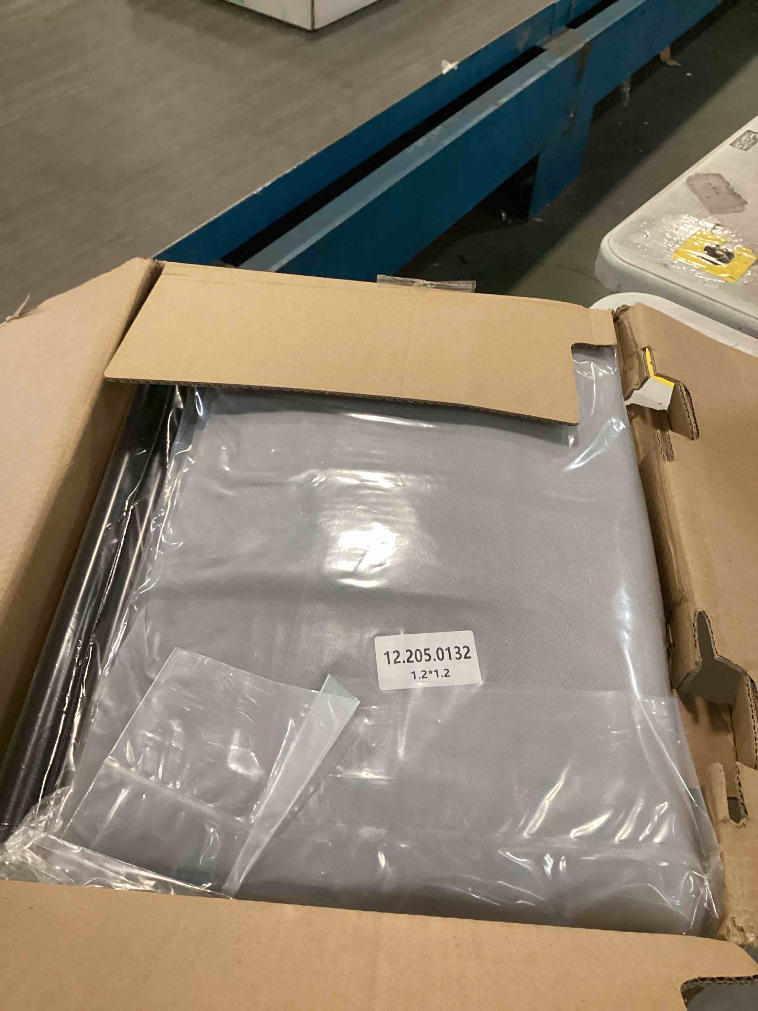https://s3.amazonaws.com/lotting-images-prod/bidfta/PNK3449653_1746727479221.jpeg