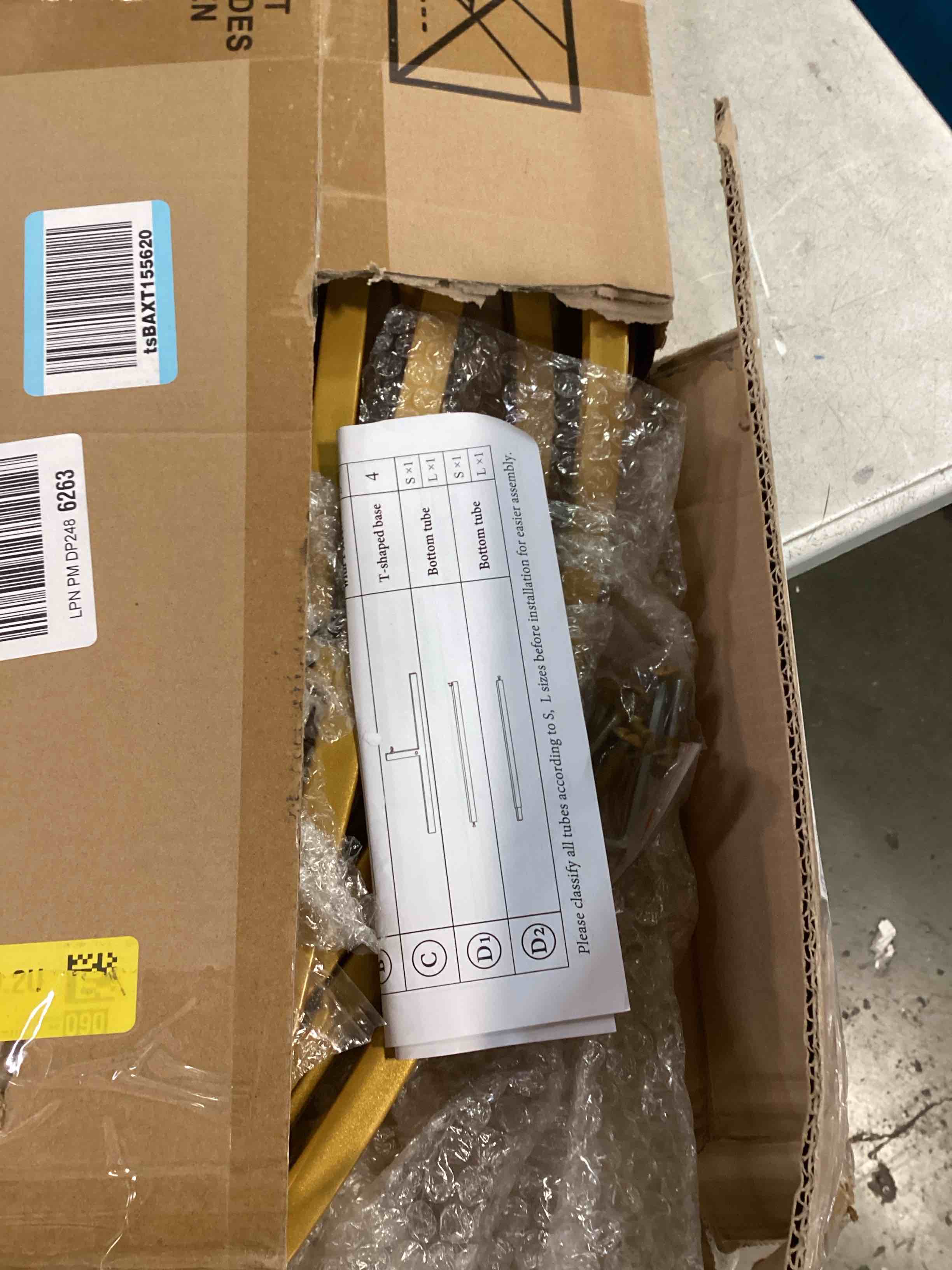 https://s3.amazonaws.com/lotting-images-prod/bidfta/PNK3449726_1746794305332.jpeg