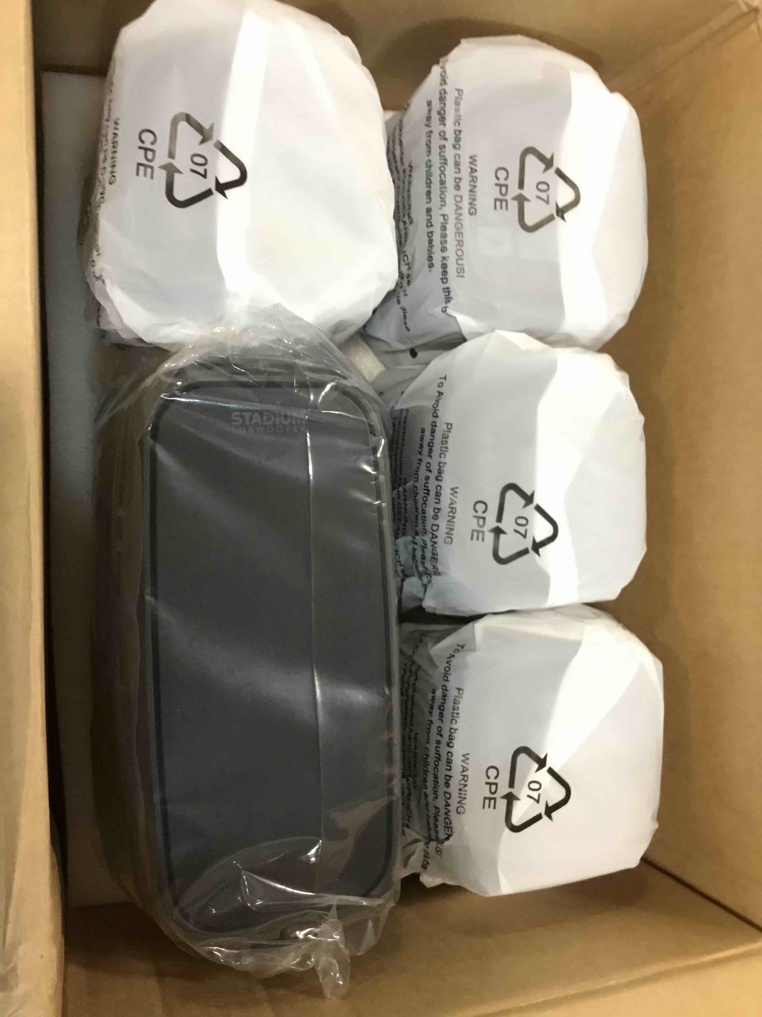 https://s3.amazonaws.com/lotting-images-prod/bidfta/PNK3449808_1746805521593.jpeg