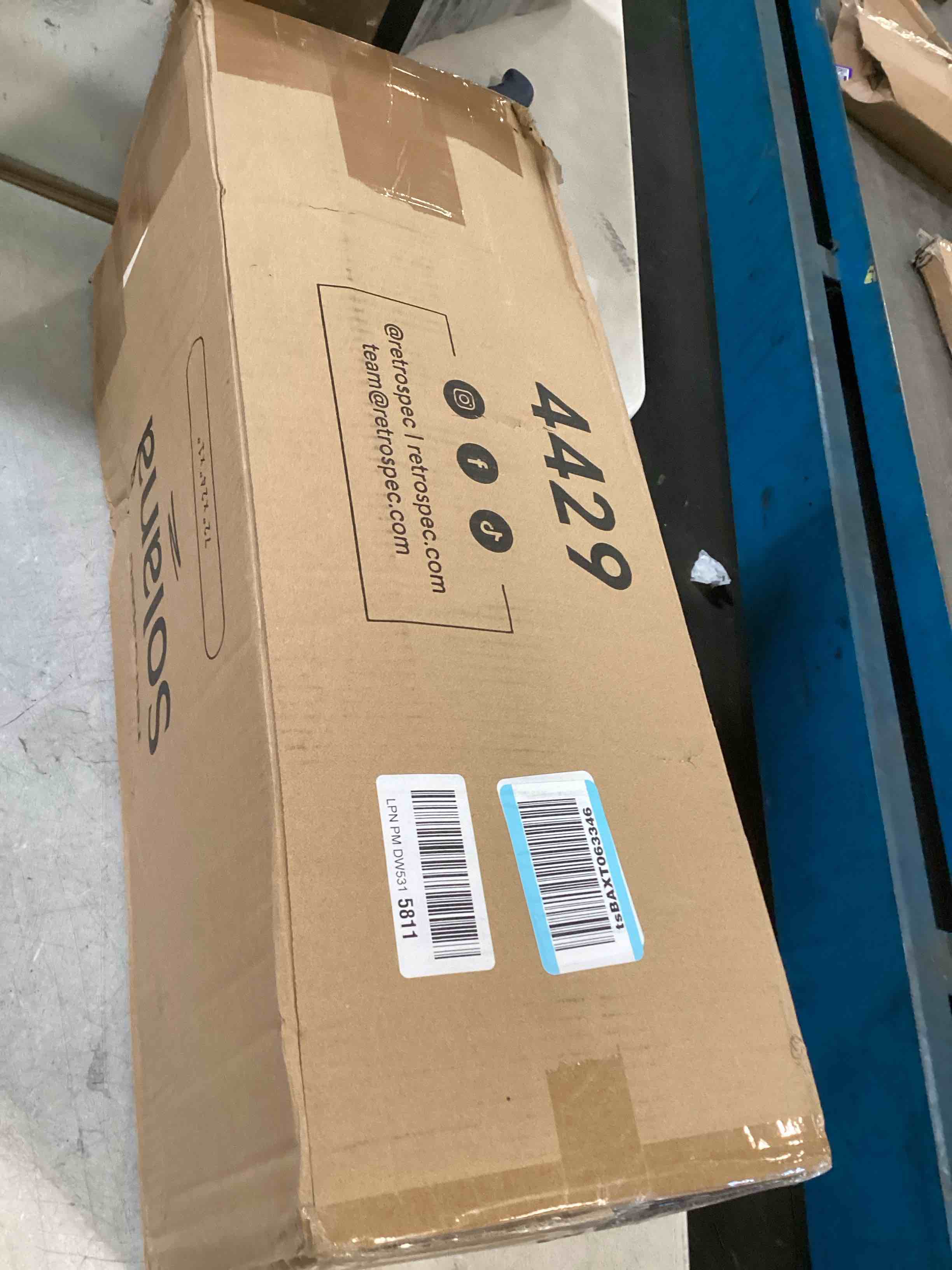 https://s3.amazonaws.com/lotting-images-prod/bidfta/PNK3449858_1746808320109.jpeg