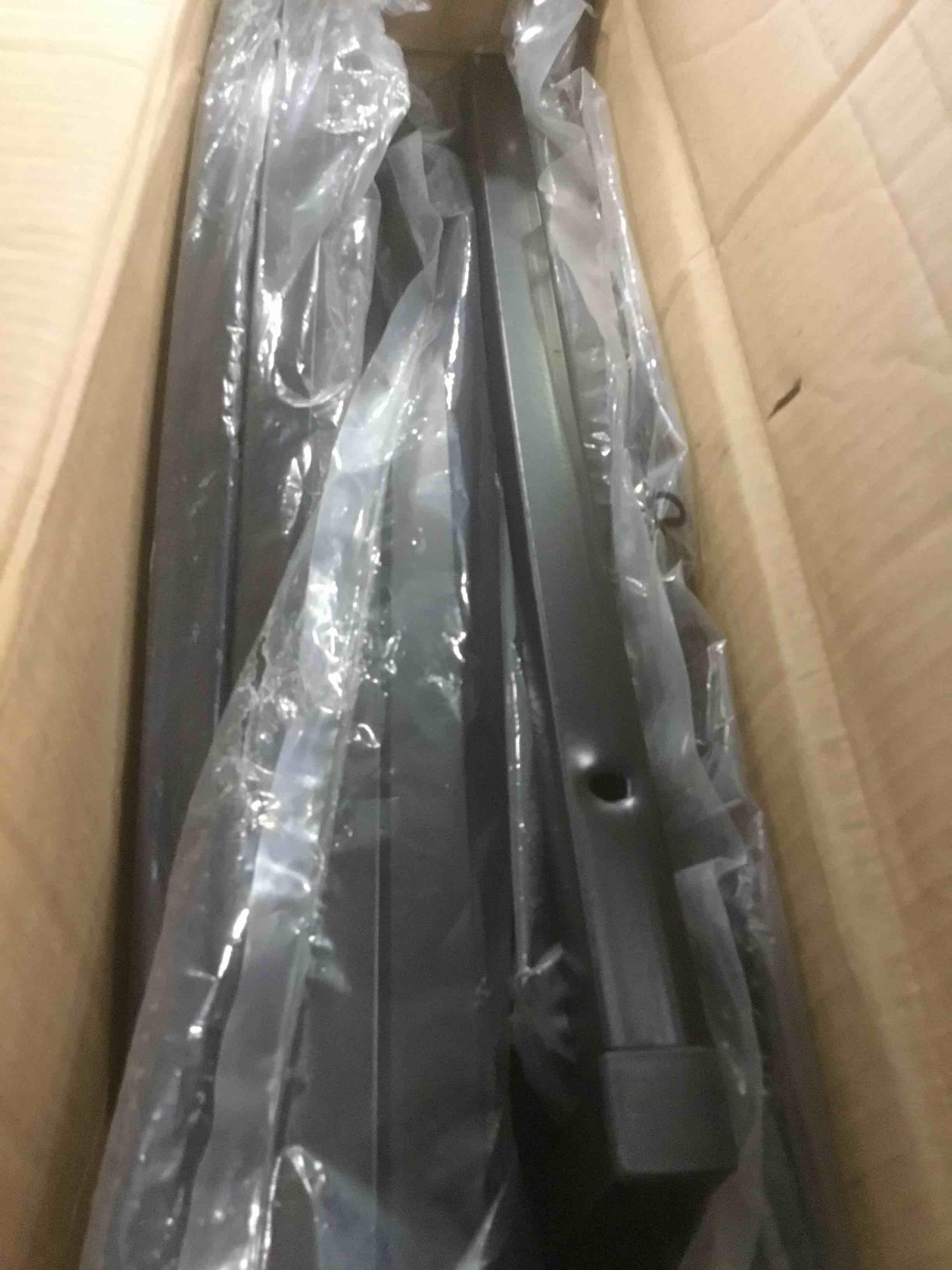 https://s3.amazonaws.com/lotting-images-prod/bidfta/PNK3451513_1749571458794.jpeg