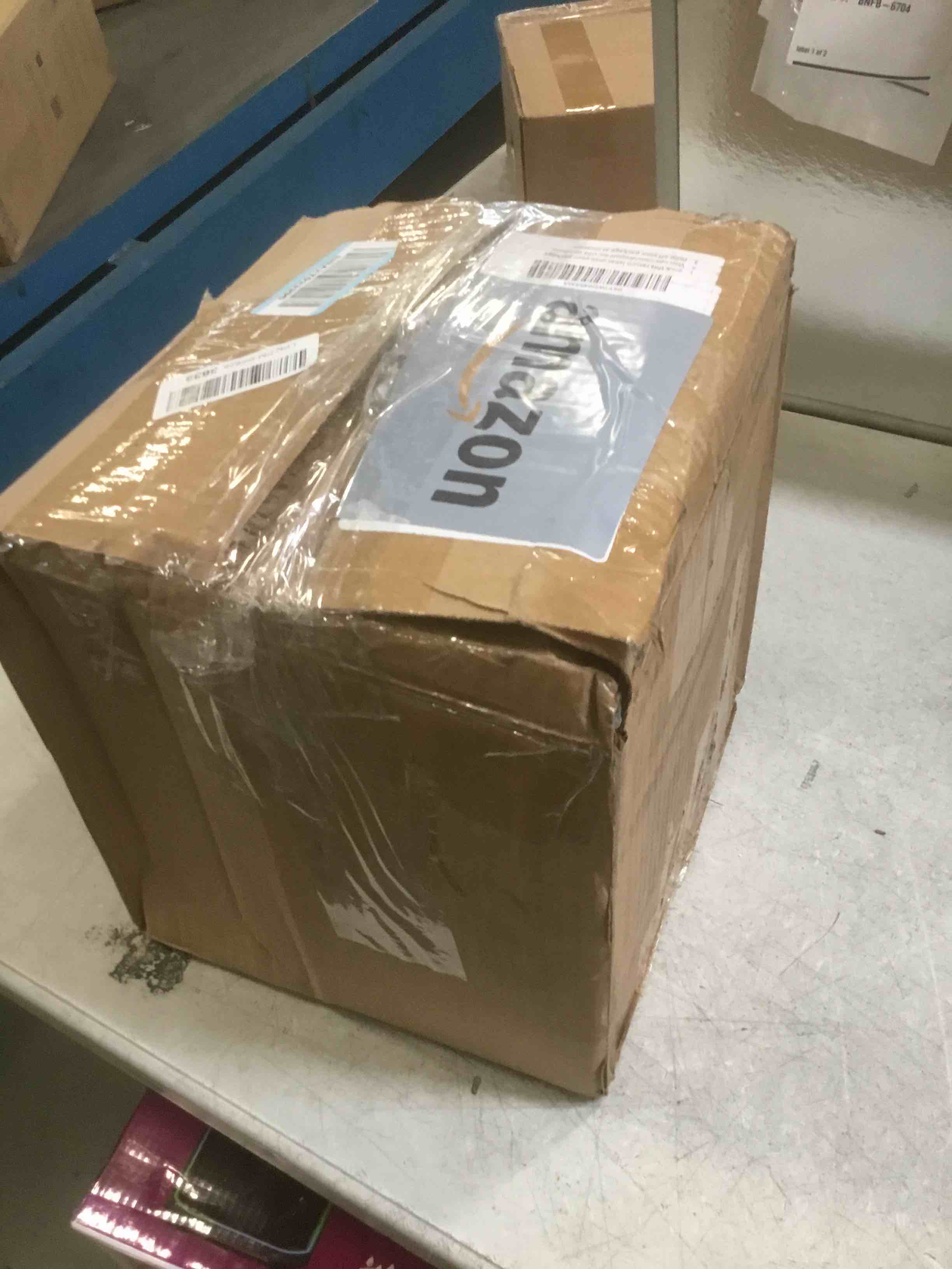https://s3.amazonaws.com/lotting-images-prod/bidfta/PNK3451714_1749655901757.jpeg