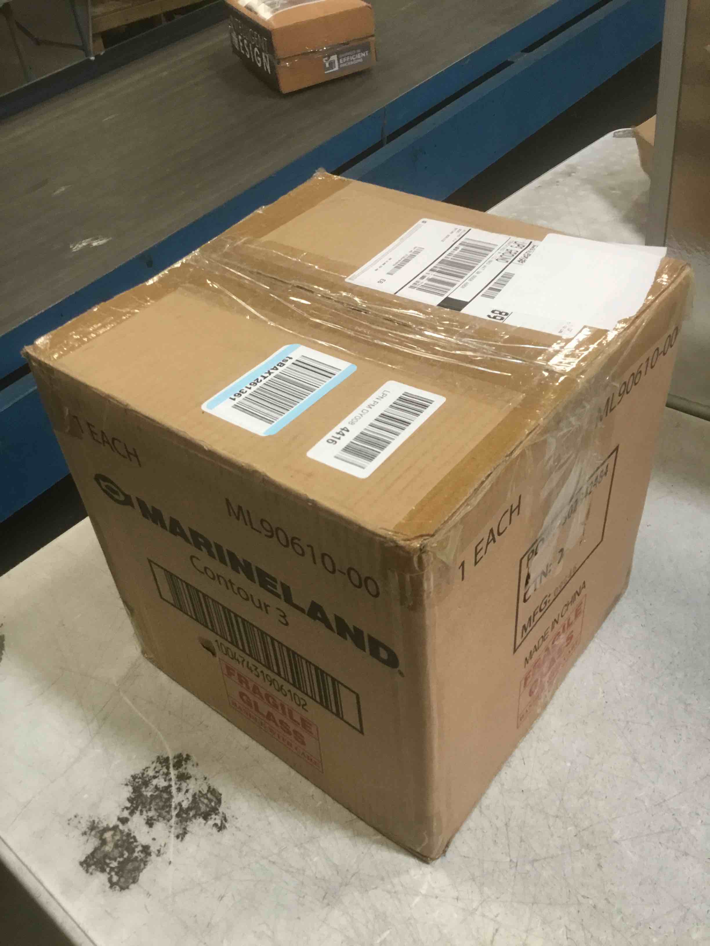 https://s3.amazonaws.com/lotting-images-prod/bidfta/PNK3451725_1749657030643.jpeg