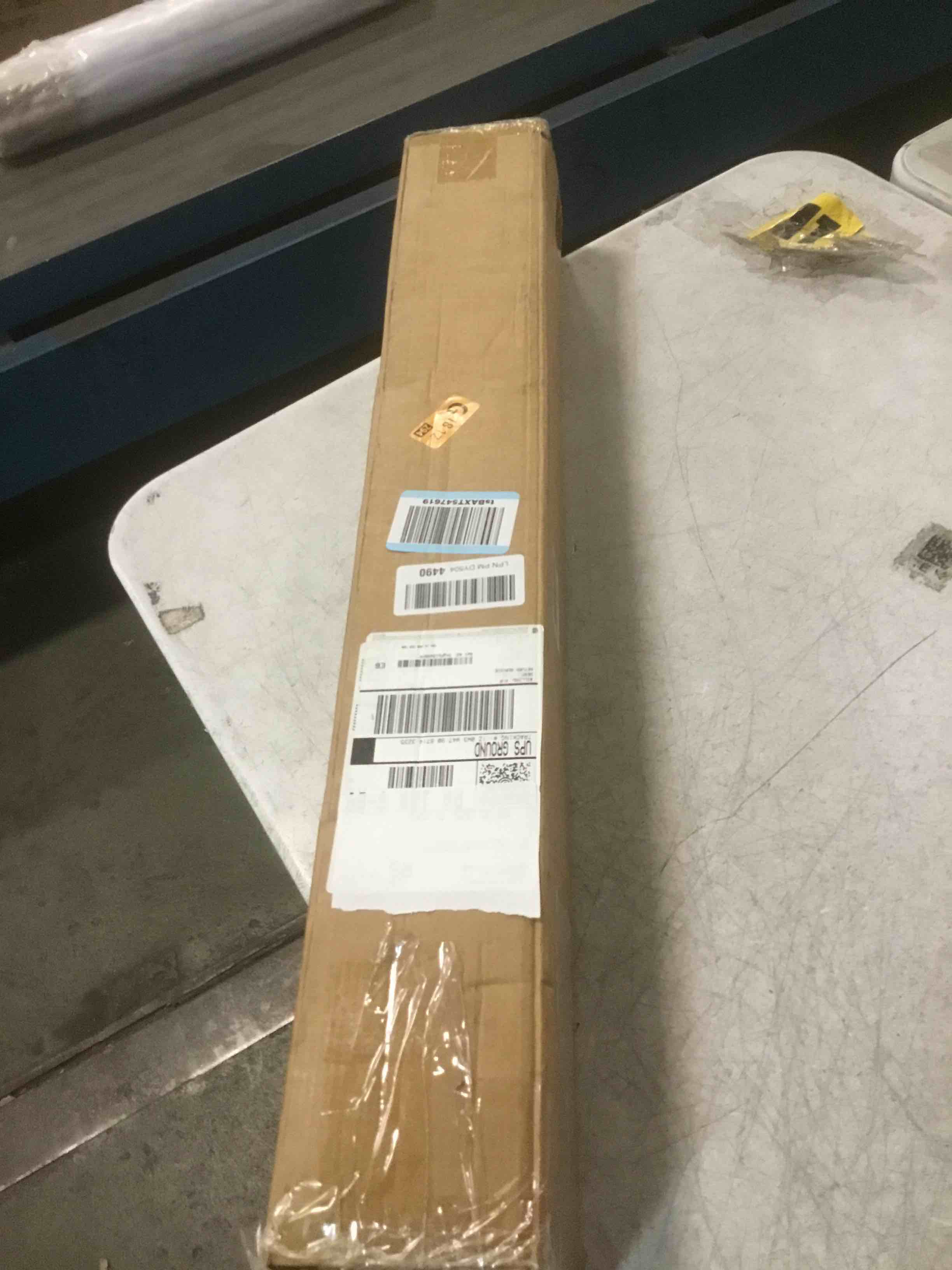 https://s3.amazonaws.com/lotting-images-prod/bidfta/PNK3452171_1749901049455.jpeg