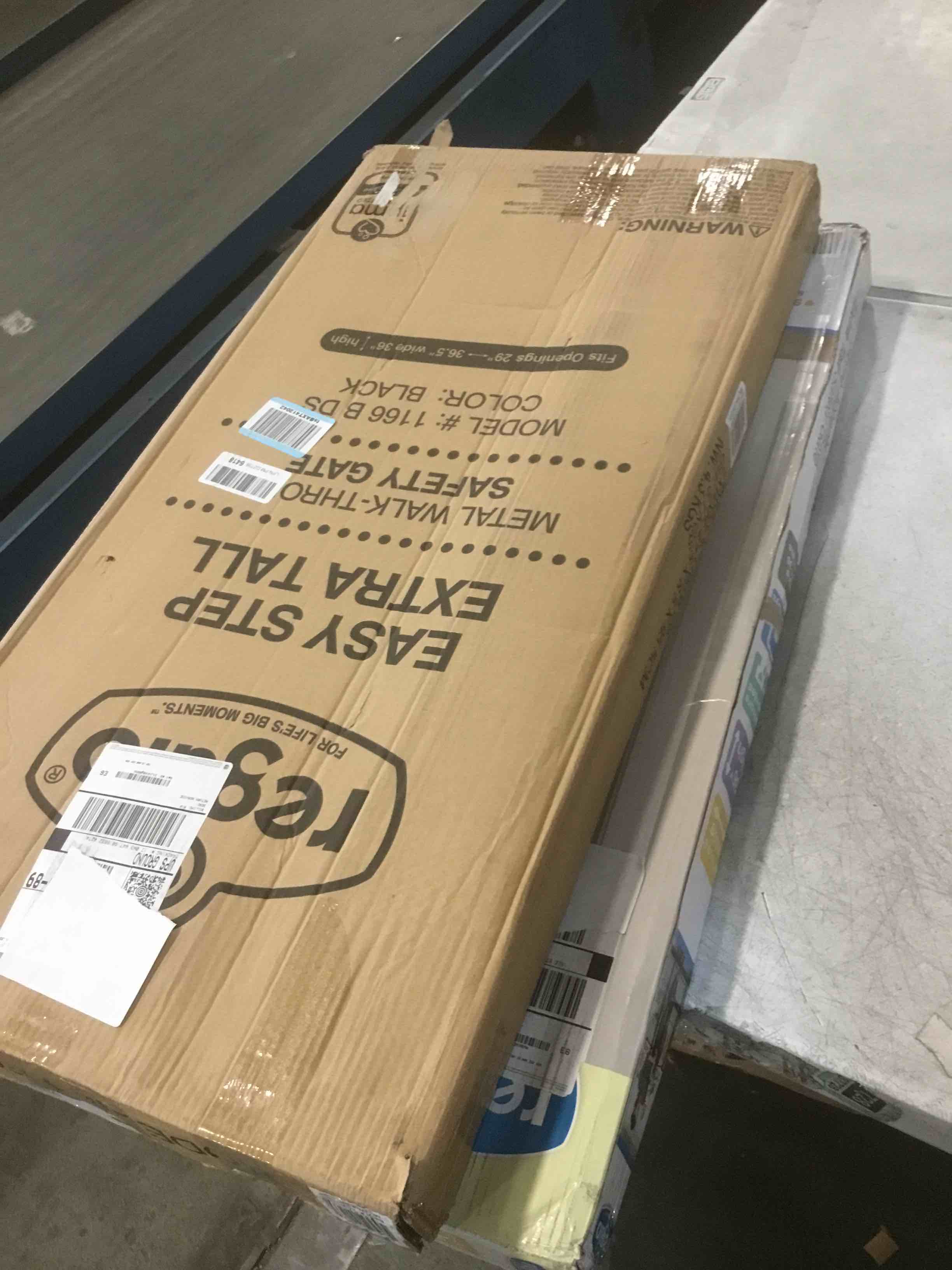 https://s3.amazonaws.com/lotting-images-prod/bidfta/PNK3452365_1749928560947.jpeg