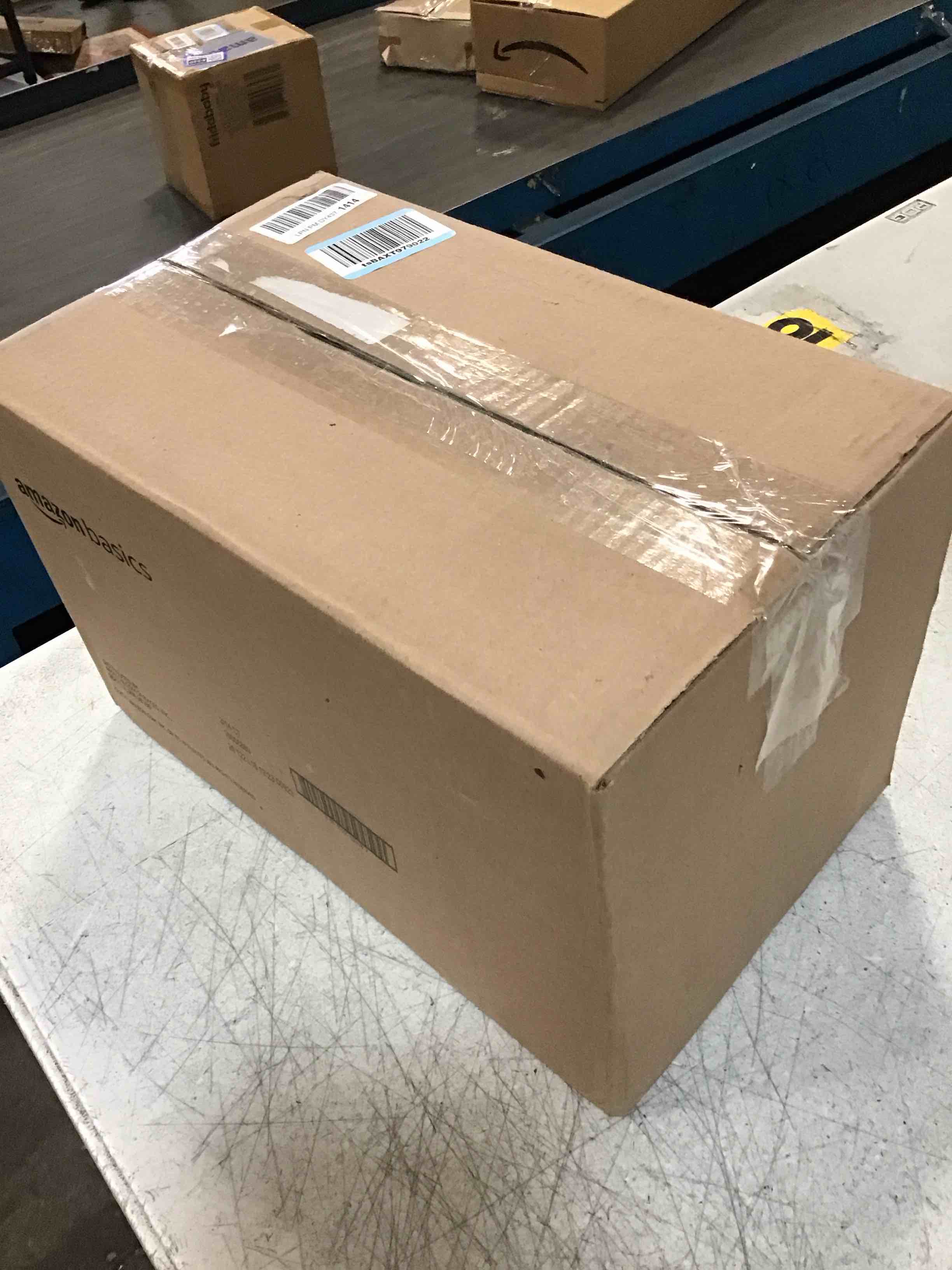 https://s3.amazonaws.com/lotting-images-prod/bidfta/PNK3453286_1750512909799.jpeg
