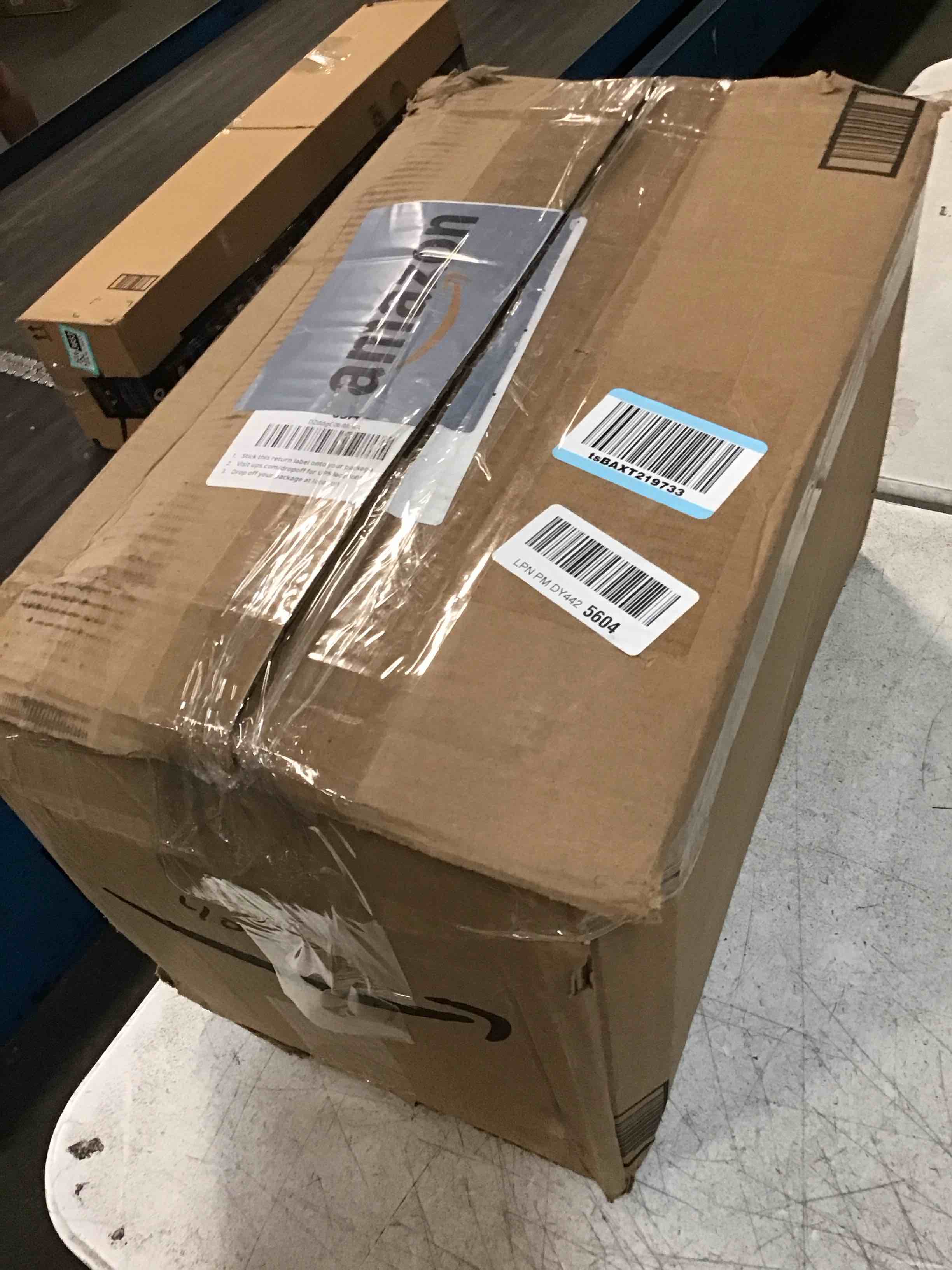 https://s3.amazonaws.com/lotting-images-prod/bidfta/PNK3453405_1750531423502.jpeg