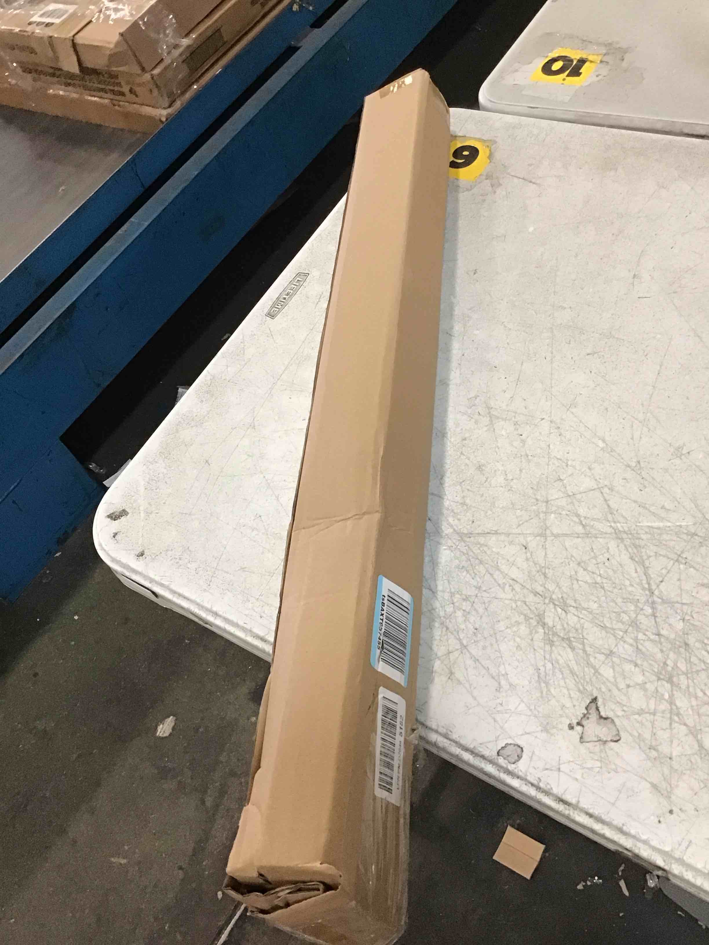 https://s3.amazonaws.com/lotting-images-prod/bidfta/PNK3453423_1750533415079.jpeg