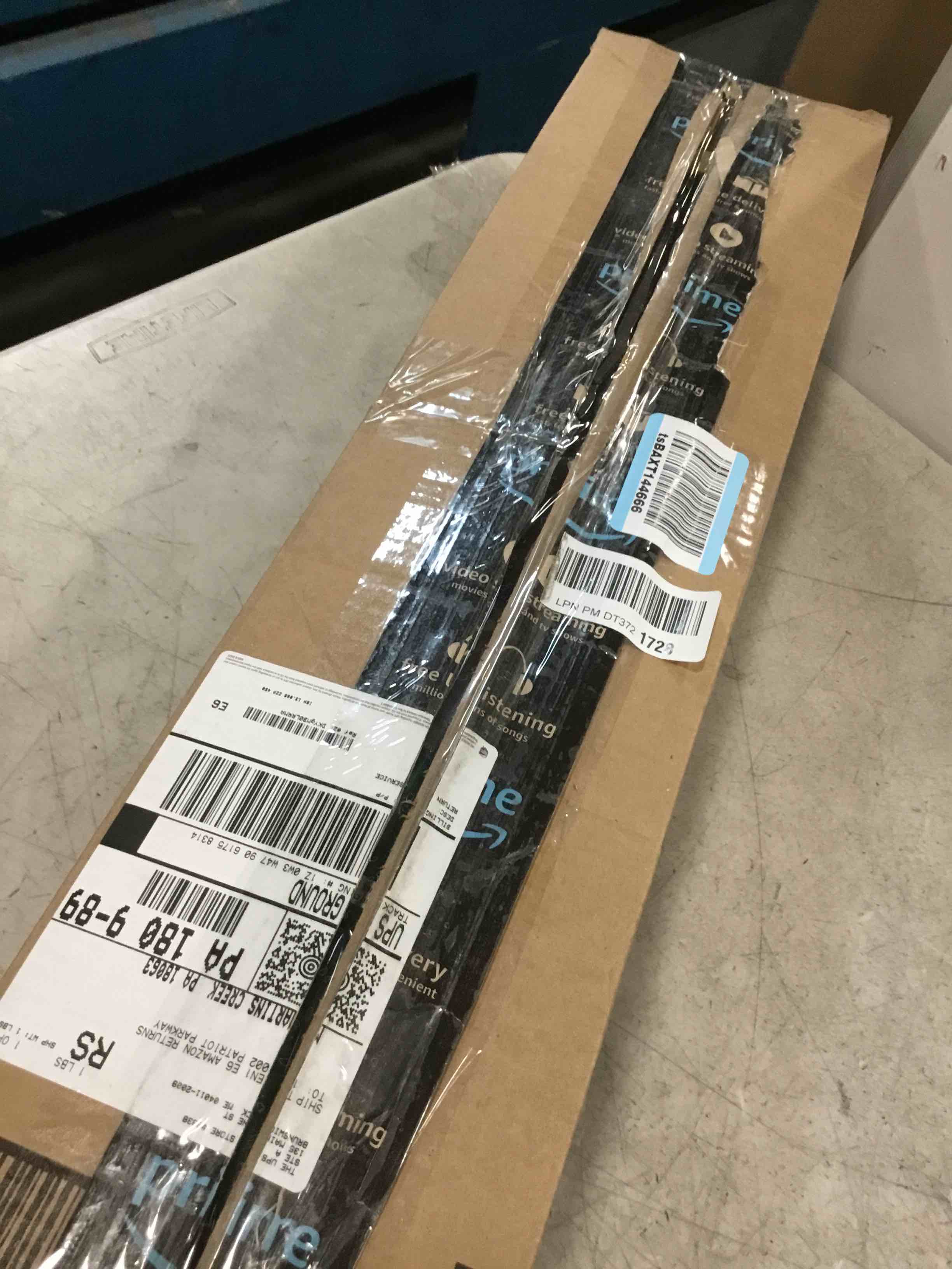 https://s3.amazonaws.com/lotting-images-prod/bidfta/PNK3454559_1746543254893.jpeg