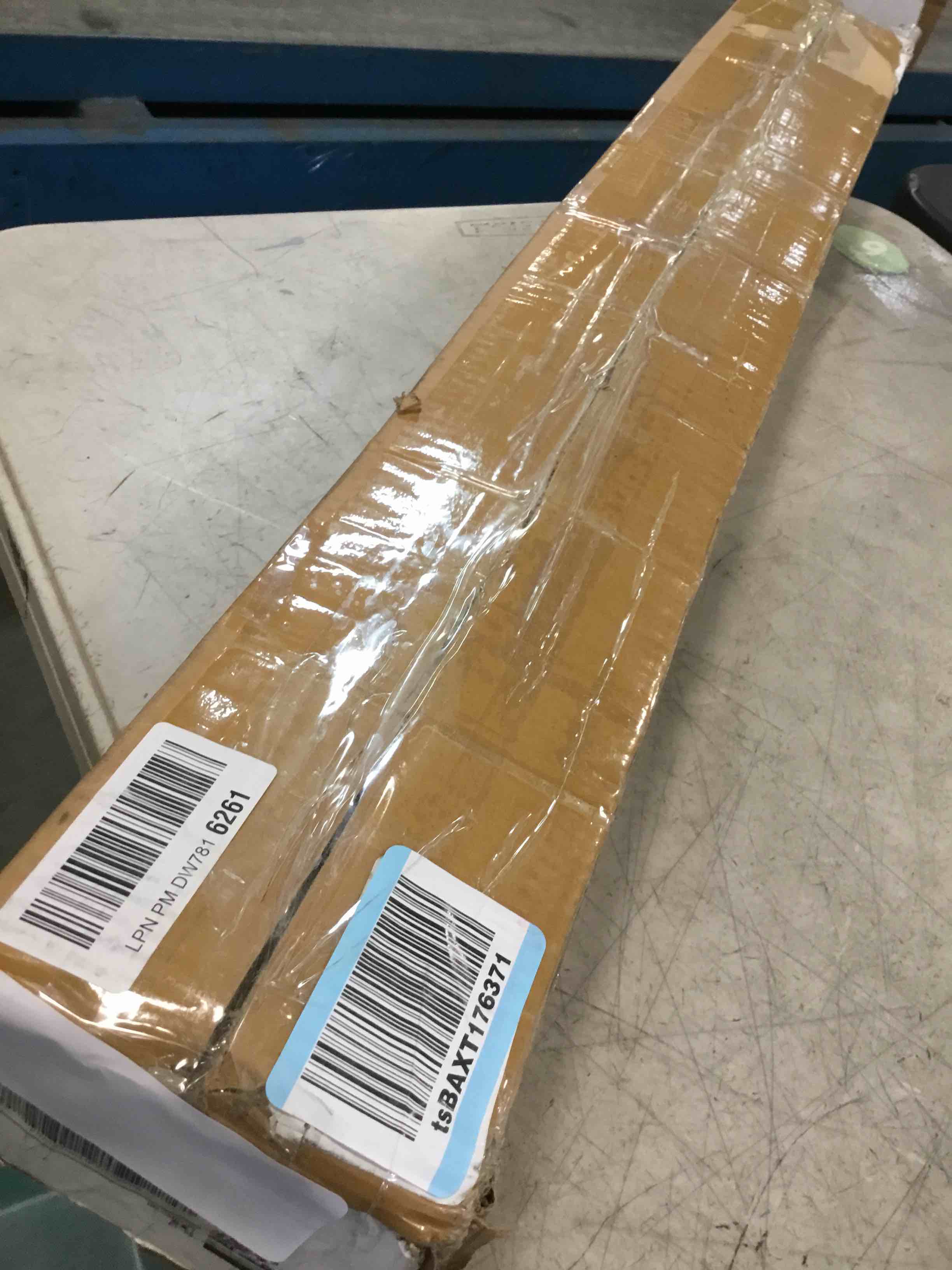 https://s3.amazonaws.com/lotting-images-prod/bidfta/PNK3454608_1746548883751.jpeg