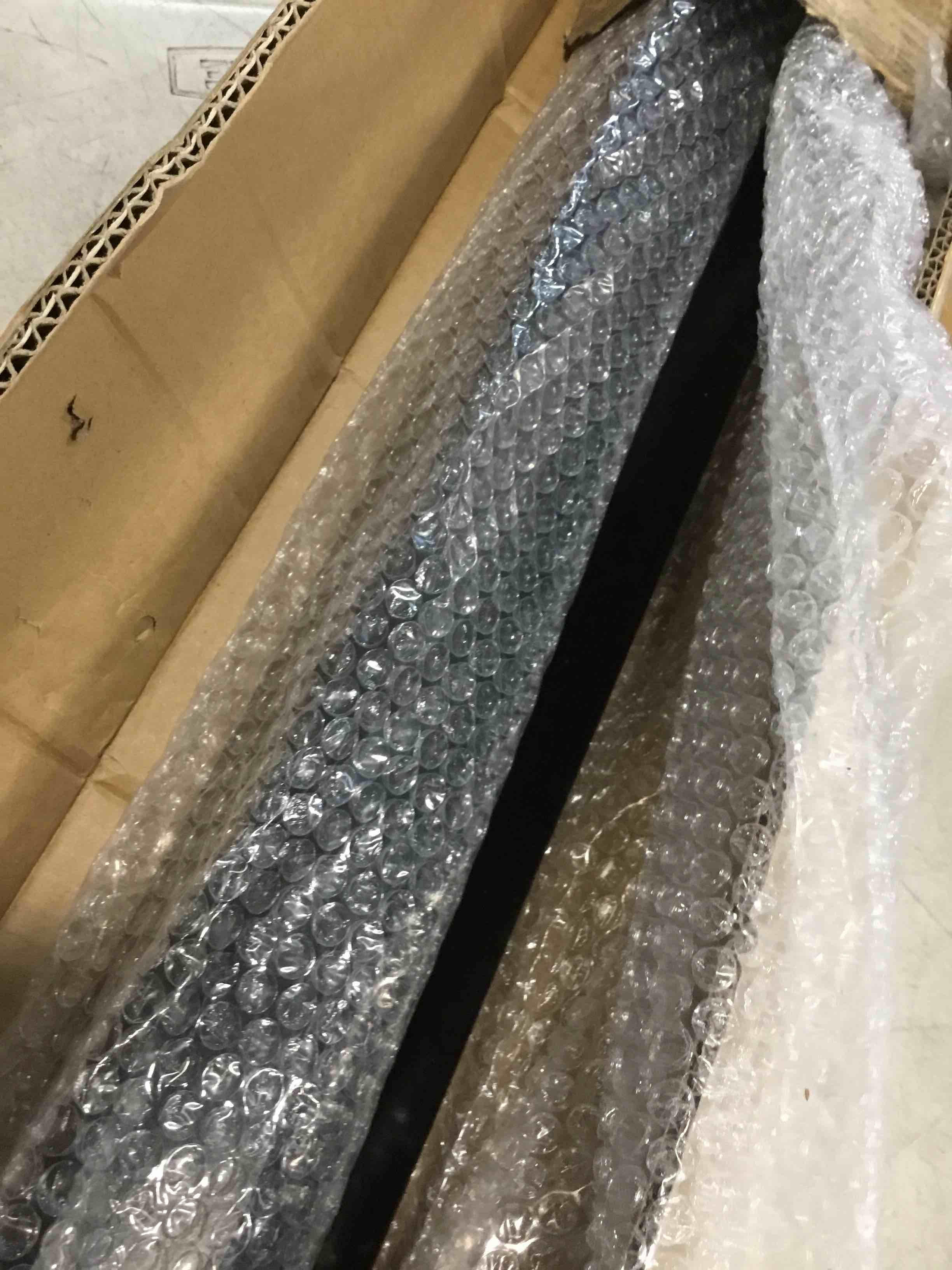 https://s3.amazonaws.com/lotting-images-prod/bidfta/PNK3454608_1746548938556.jpeg
