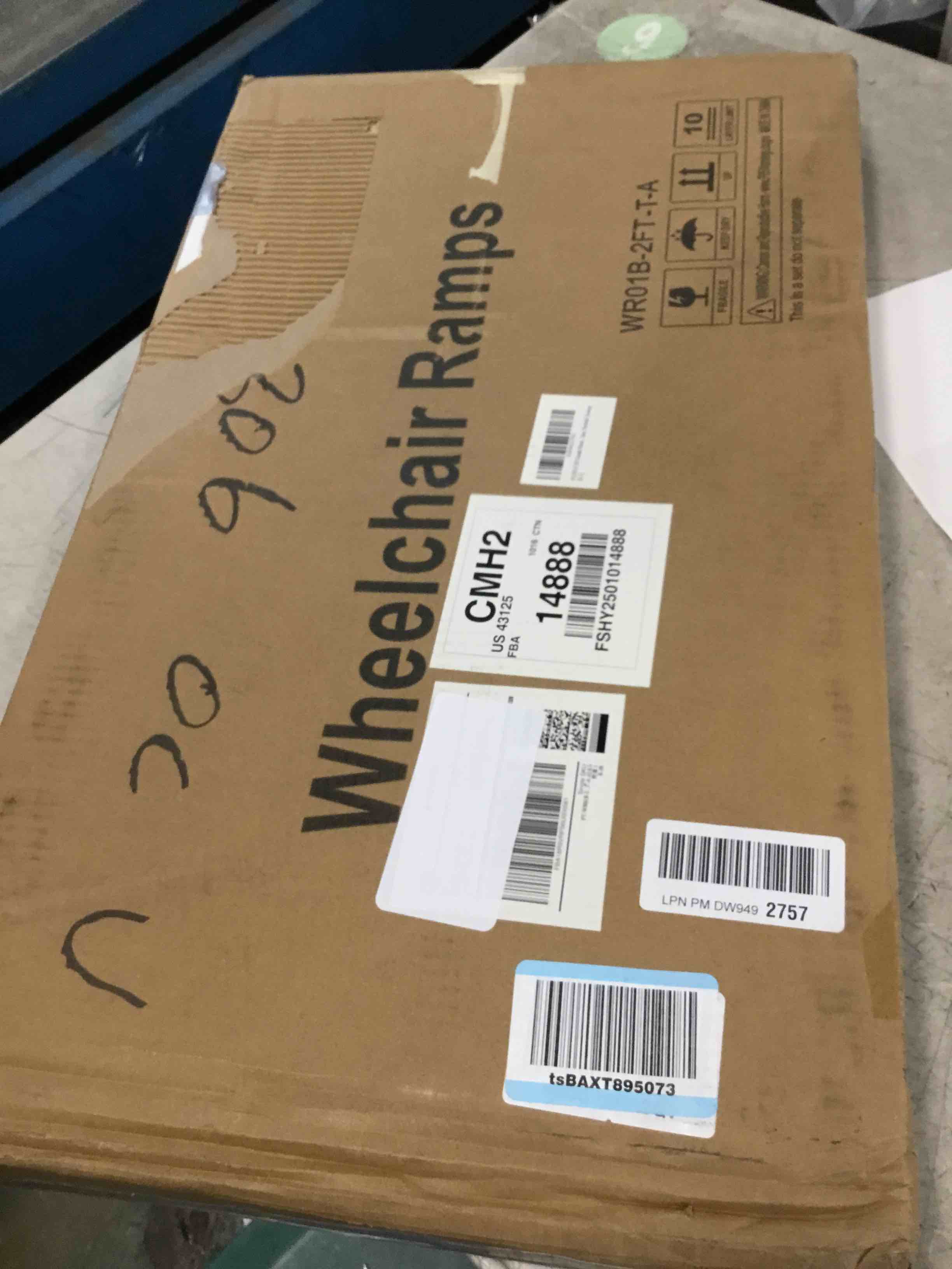 https://s3.amazonaws.com/lotting-images-prod/bidfta/PNK3454610_1746549207705.jpeg