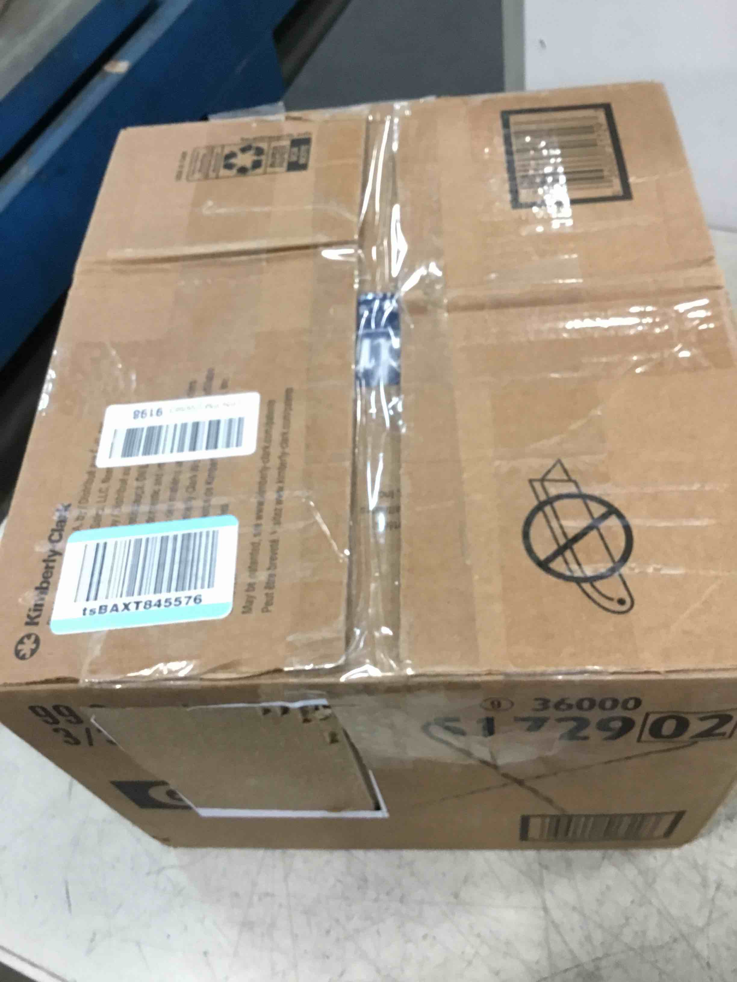 https://s3.amazonaws.com/lotting-images-prod/bidfta/PNK3454626_1746552877785.jpeg