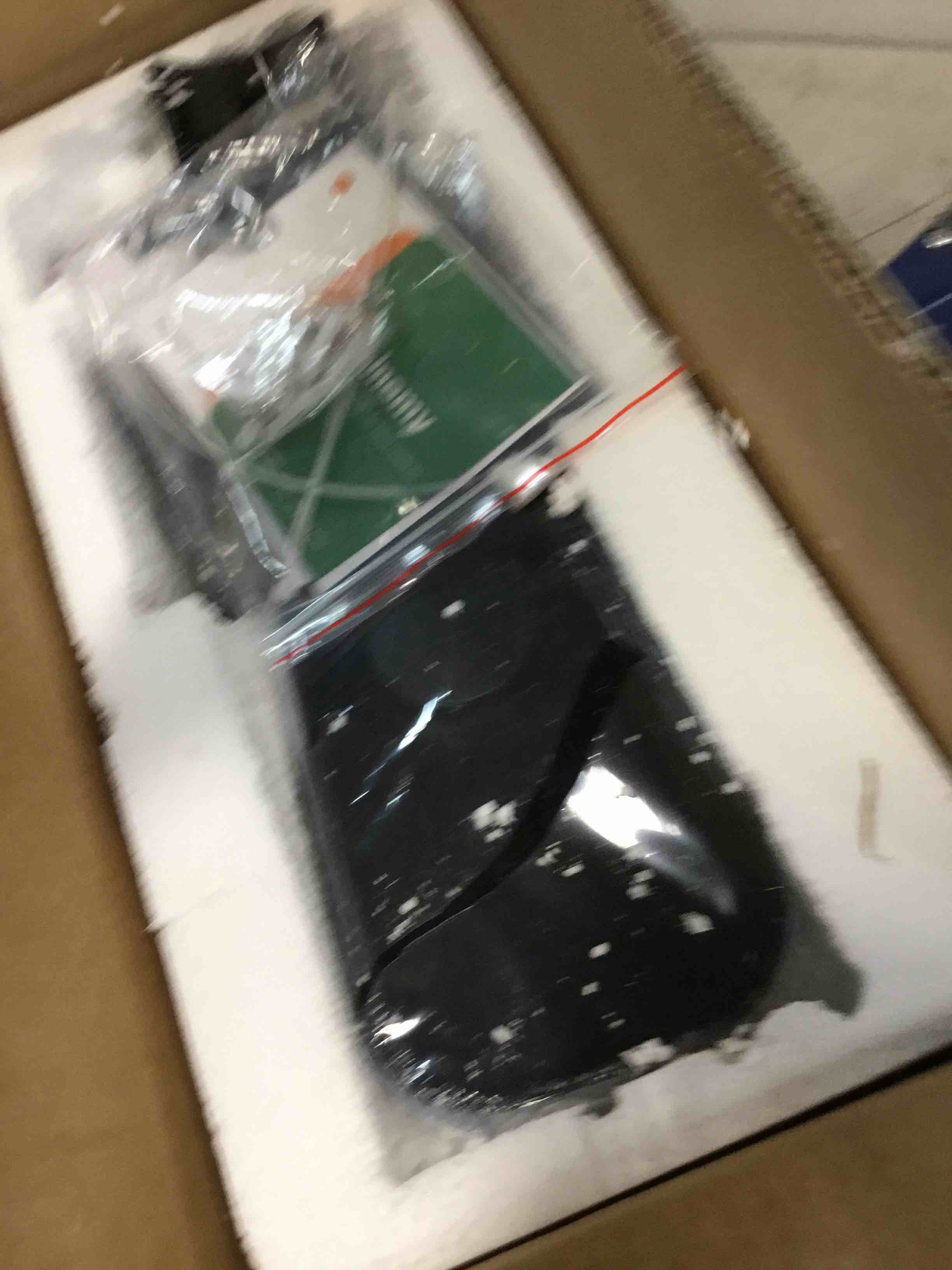 https://s3.amazonaws.com/lotting-images-prod/bidfta/PNK3454691_1746561525571.jpeg