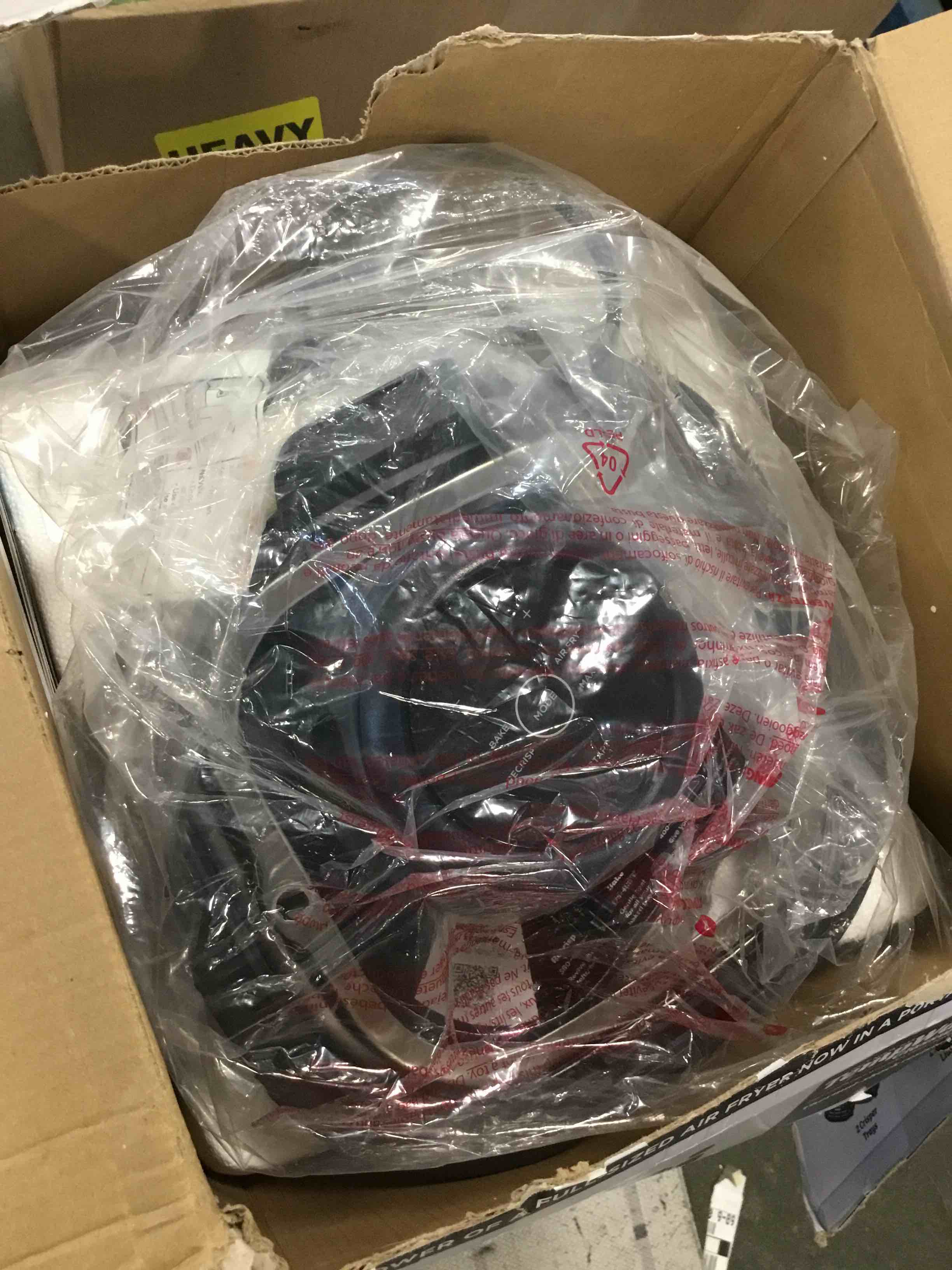 https://s3.amazonaws.com/lotting-images-prod/bidfta/PNK3455133_1746794066704.jpeg