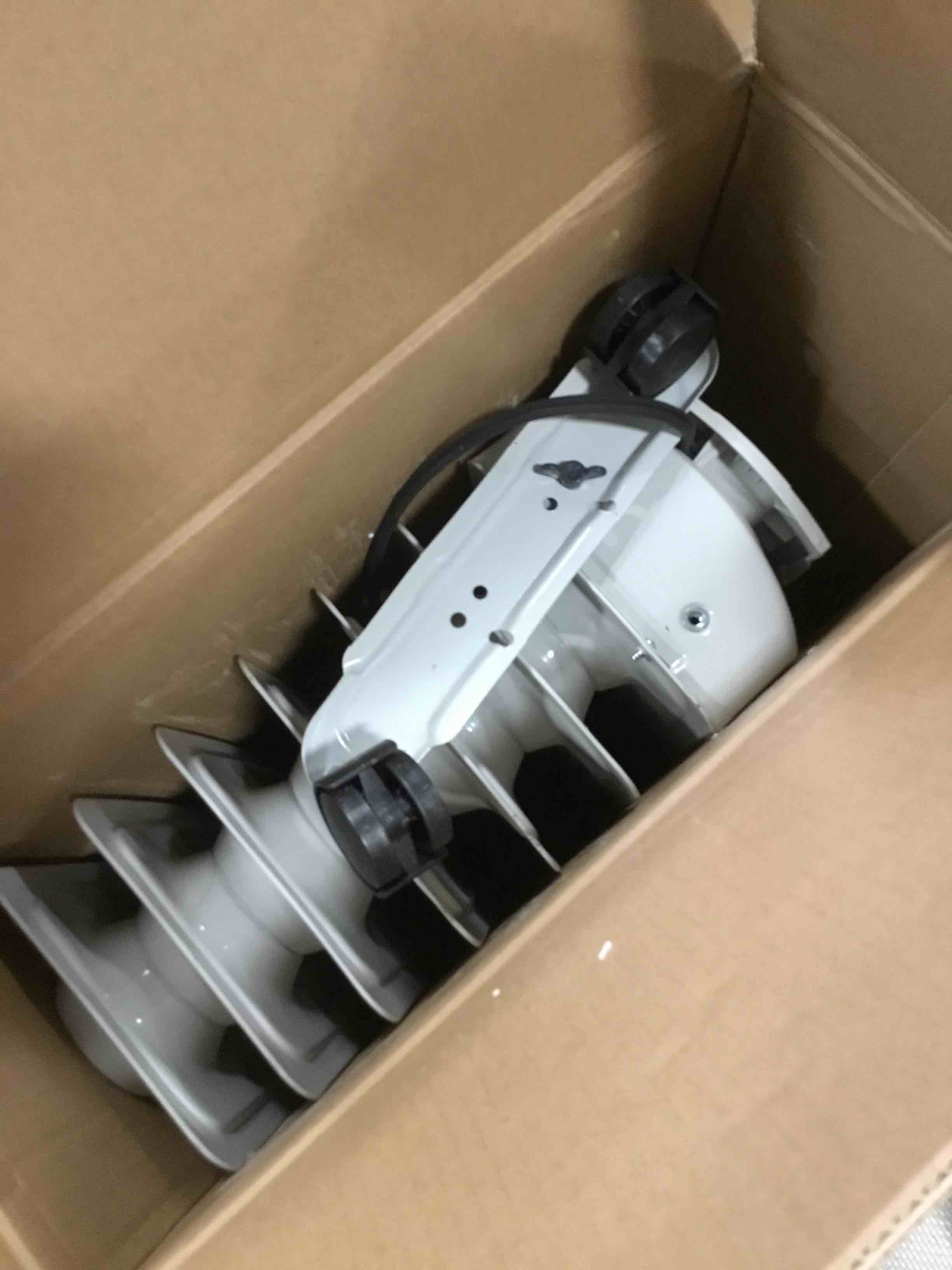 https://s3.amazonaws.com/lotting-images-prod/bidfta/PNK3455200_1746803798211.jpeg