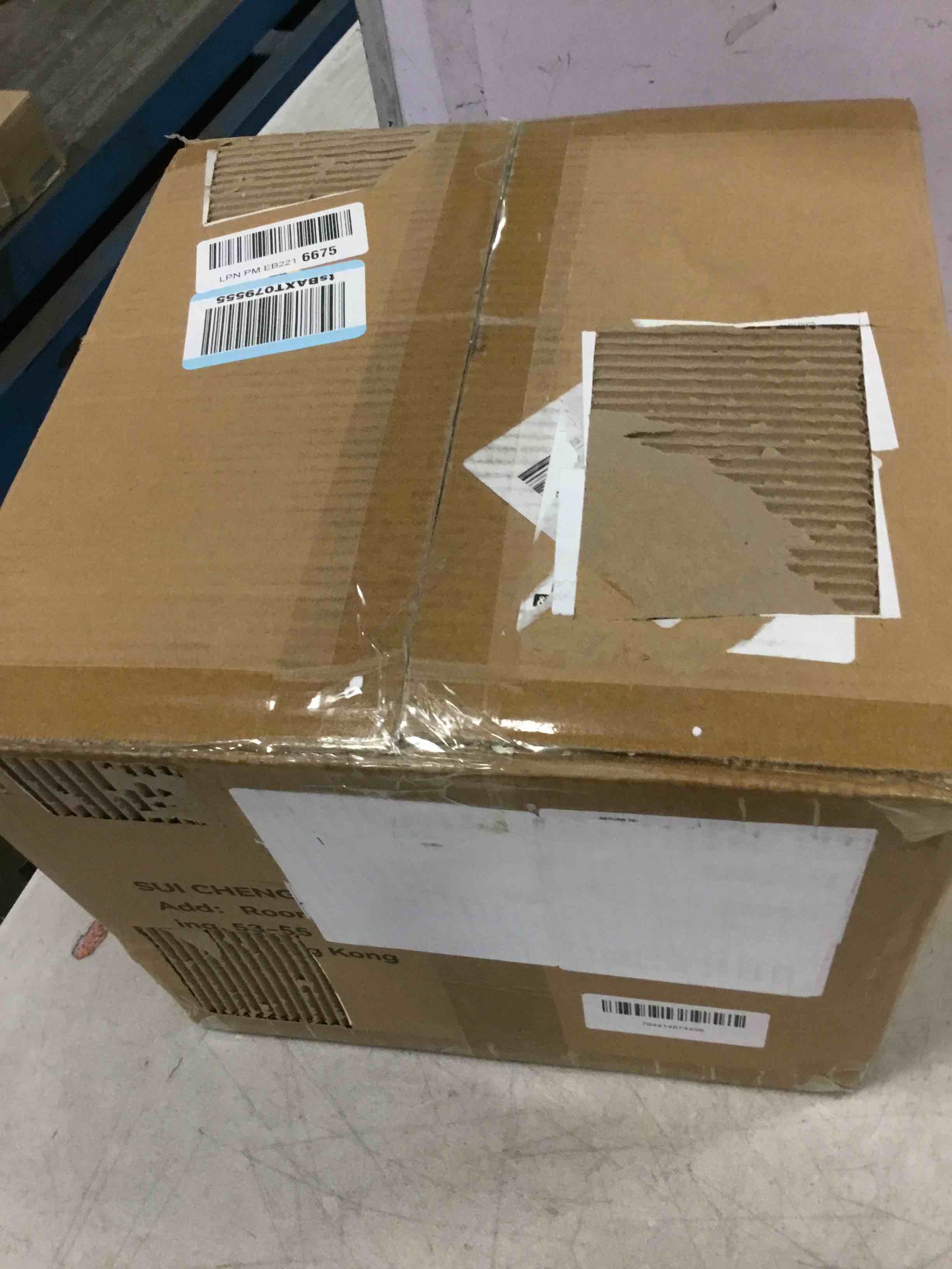 https://s3.amazonaws.com/lotting-images-prod/bidfta/PNK3456348_1747402793200.jpeg
