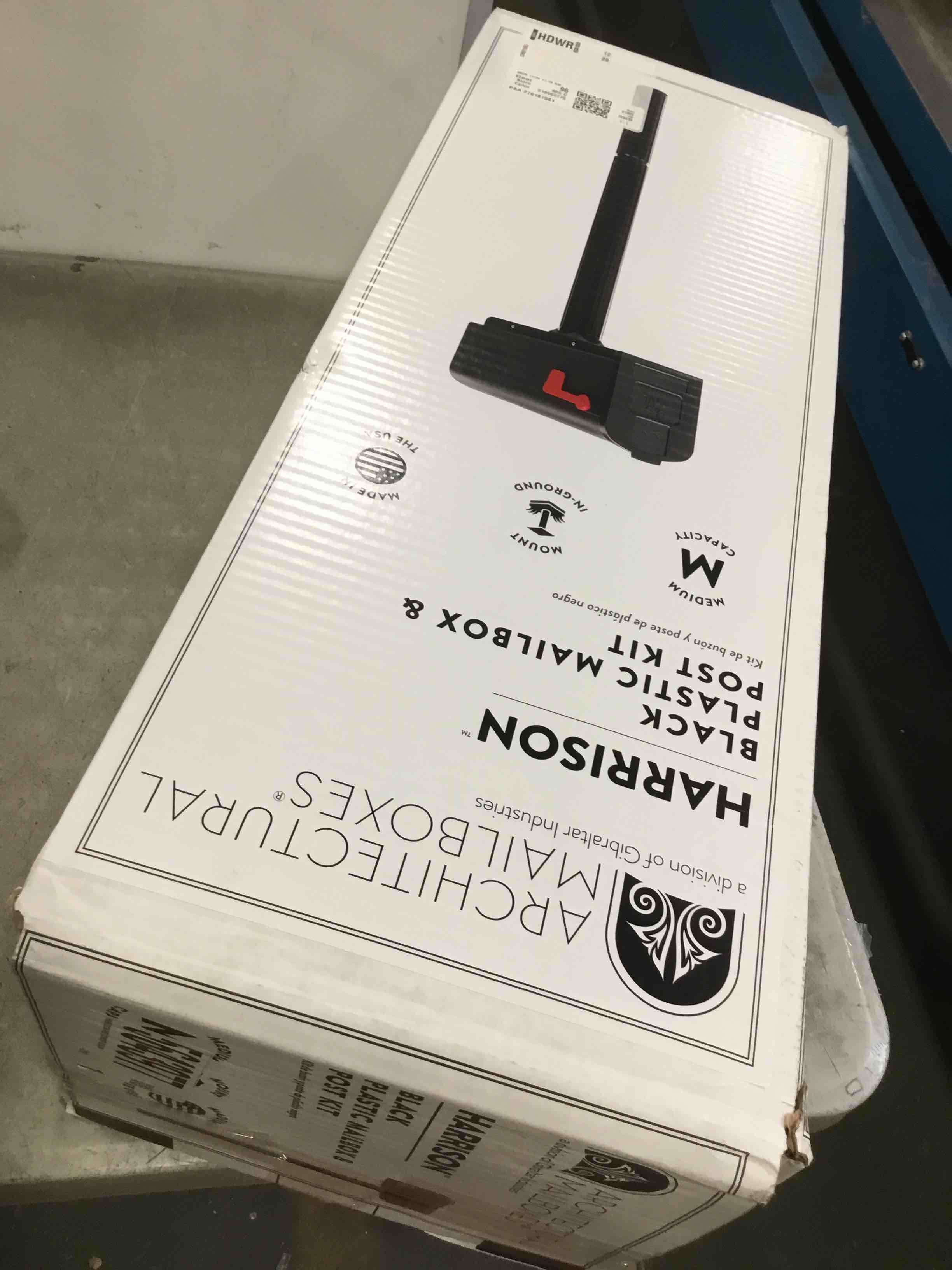https://s3.amazonaws.com/lotting-images-prod/bidfta/PNK3456601_1747670677812.jpeg