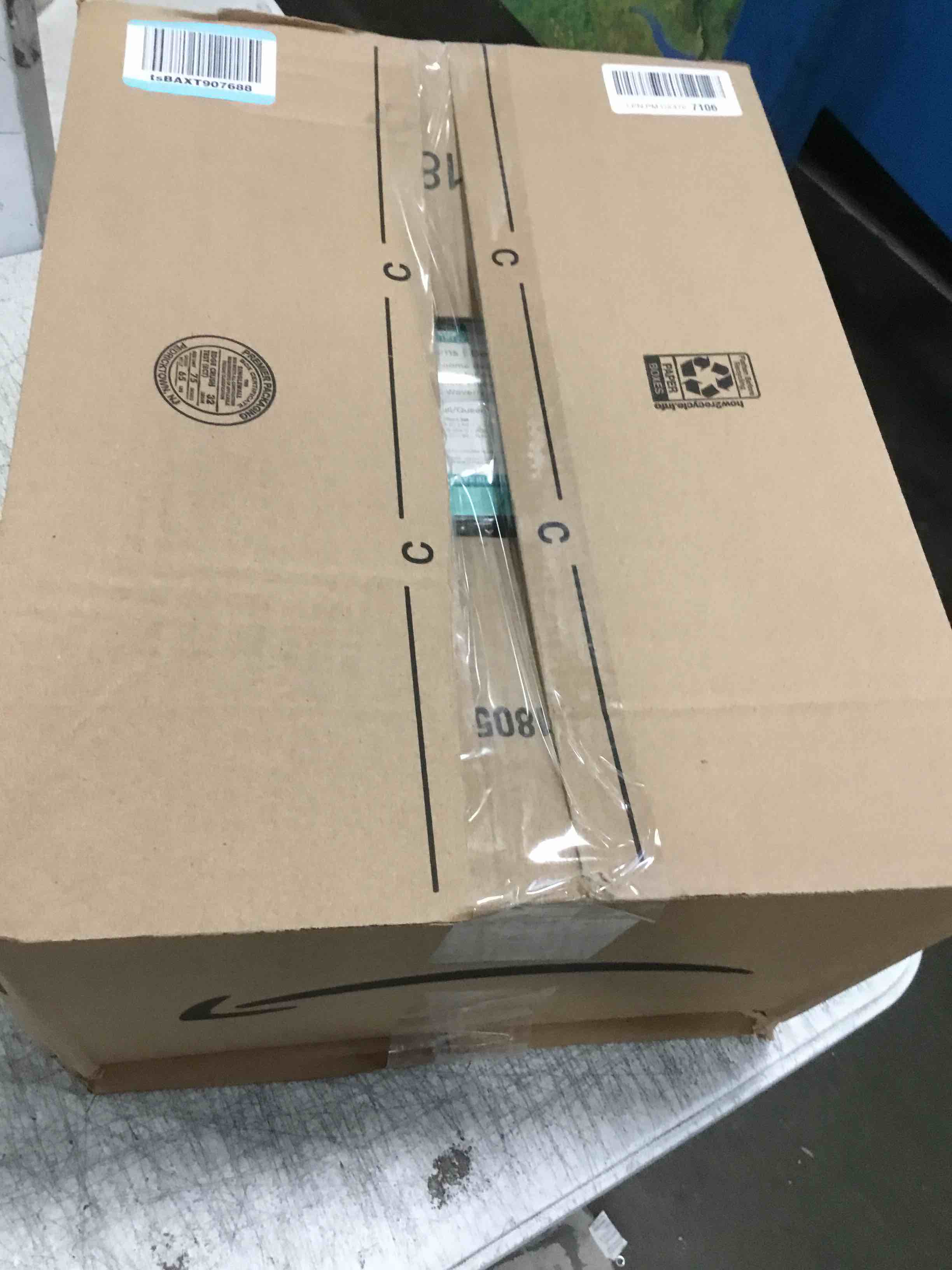 https://s3.amazonaws.com/lotting-images-prod/bidfta/PNK3456823_1747758270522.jpeg