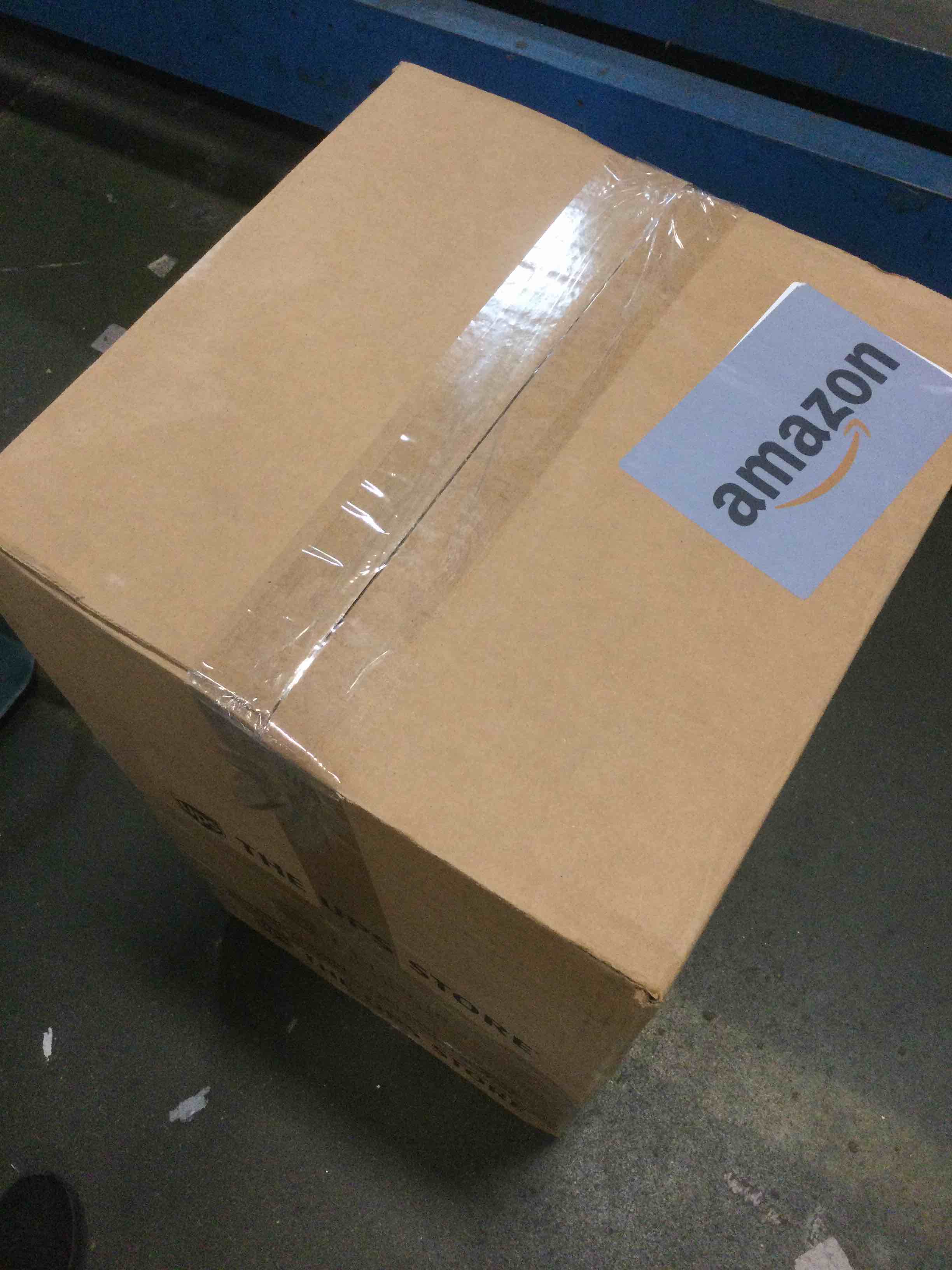 https://s3.amazonaws.com/lotting-images-prod/bidfta/PNK3457090_1745412166105.jpeg