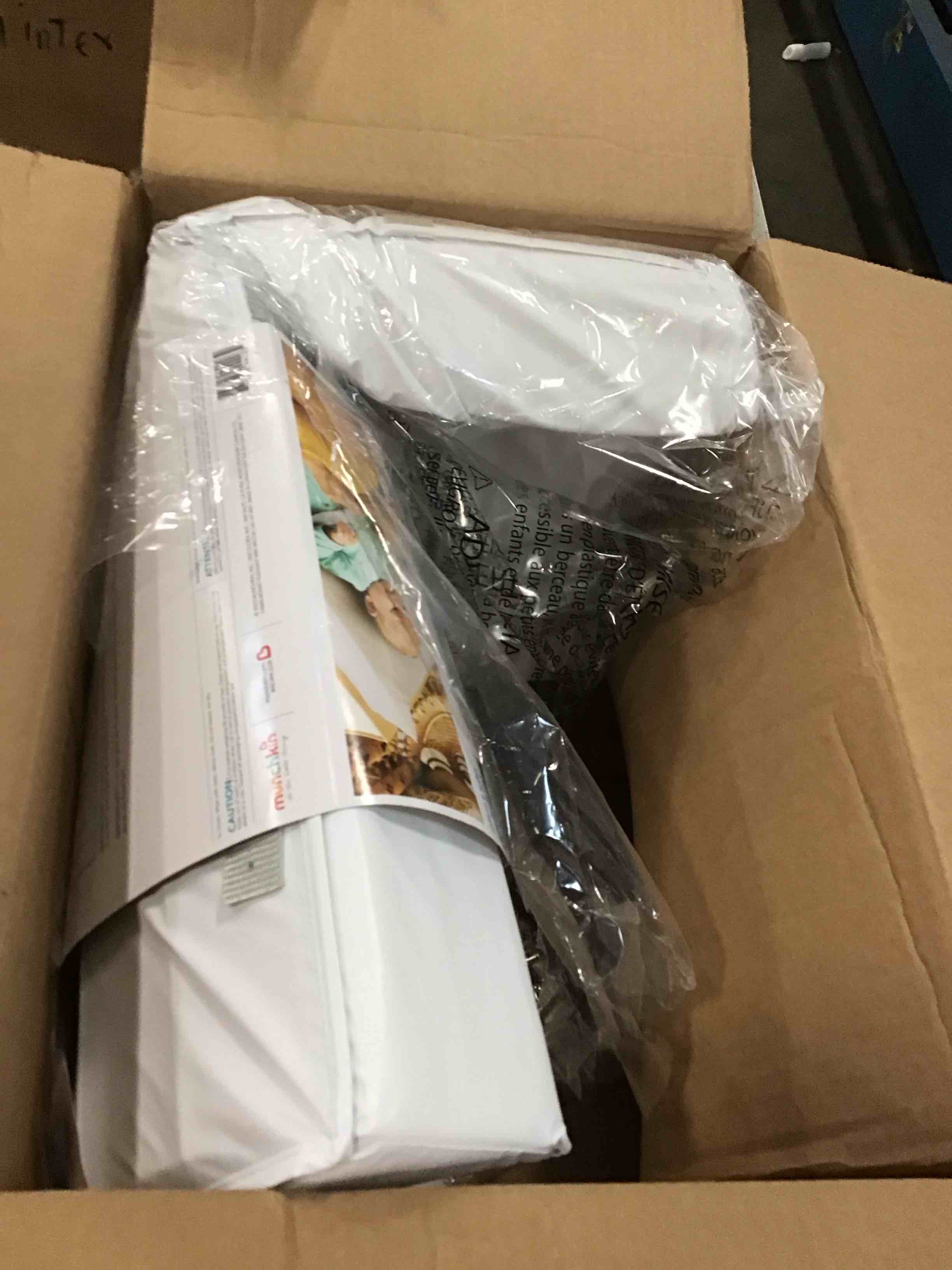 https://s3.amazonaws.com/lotting-images-prod/bidfta/PNK3458373_1746452410287.jpeg