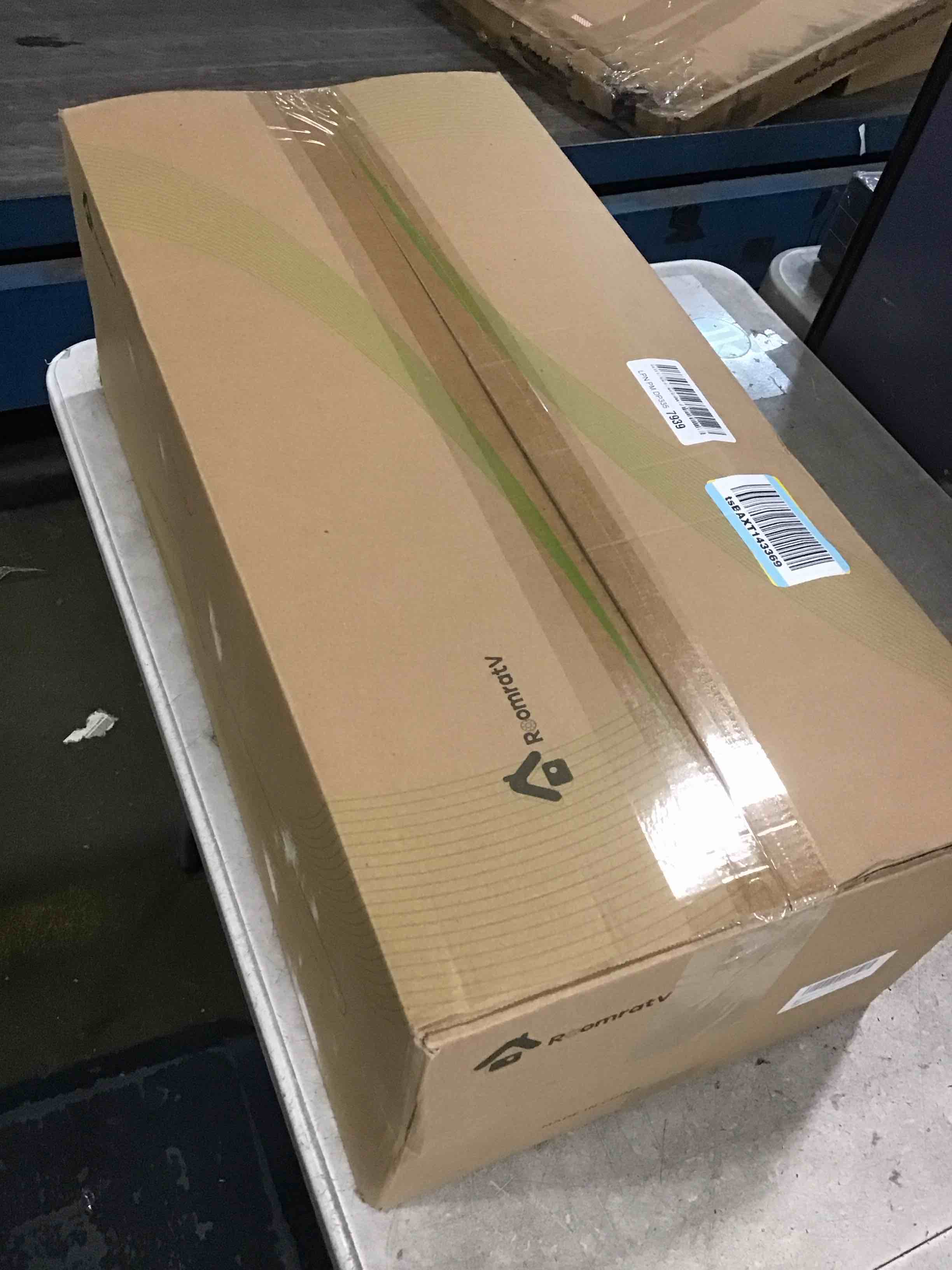 https://s3.amazonaws.com/lotting-images-prod/bidfta/PNK3458590_1746622027870.jpeg