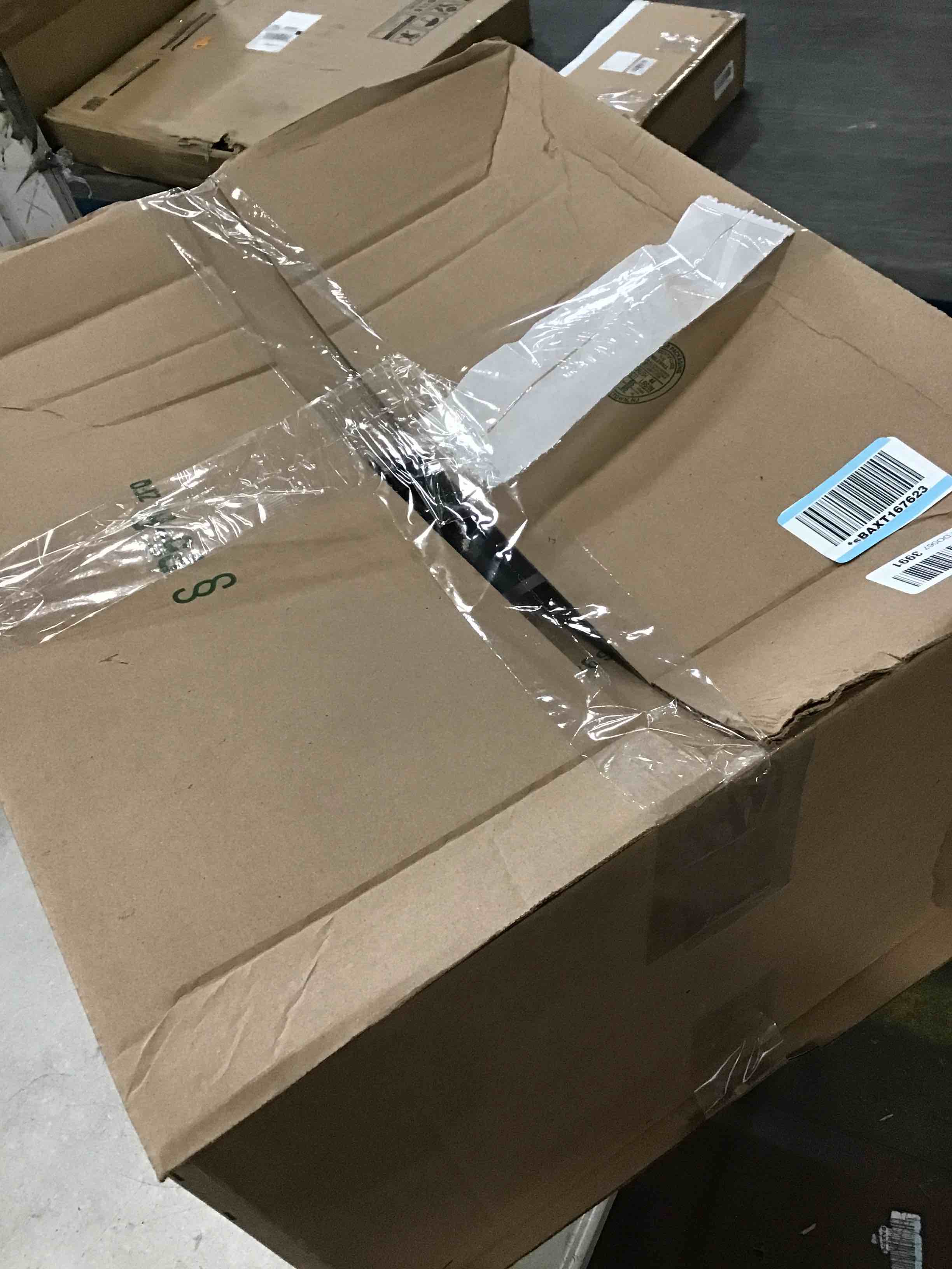 https://s3.amazonaws.com/lotting-images-prod/bidfta/PNK3459487_1747226220797.jpeg