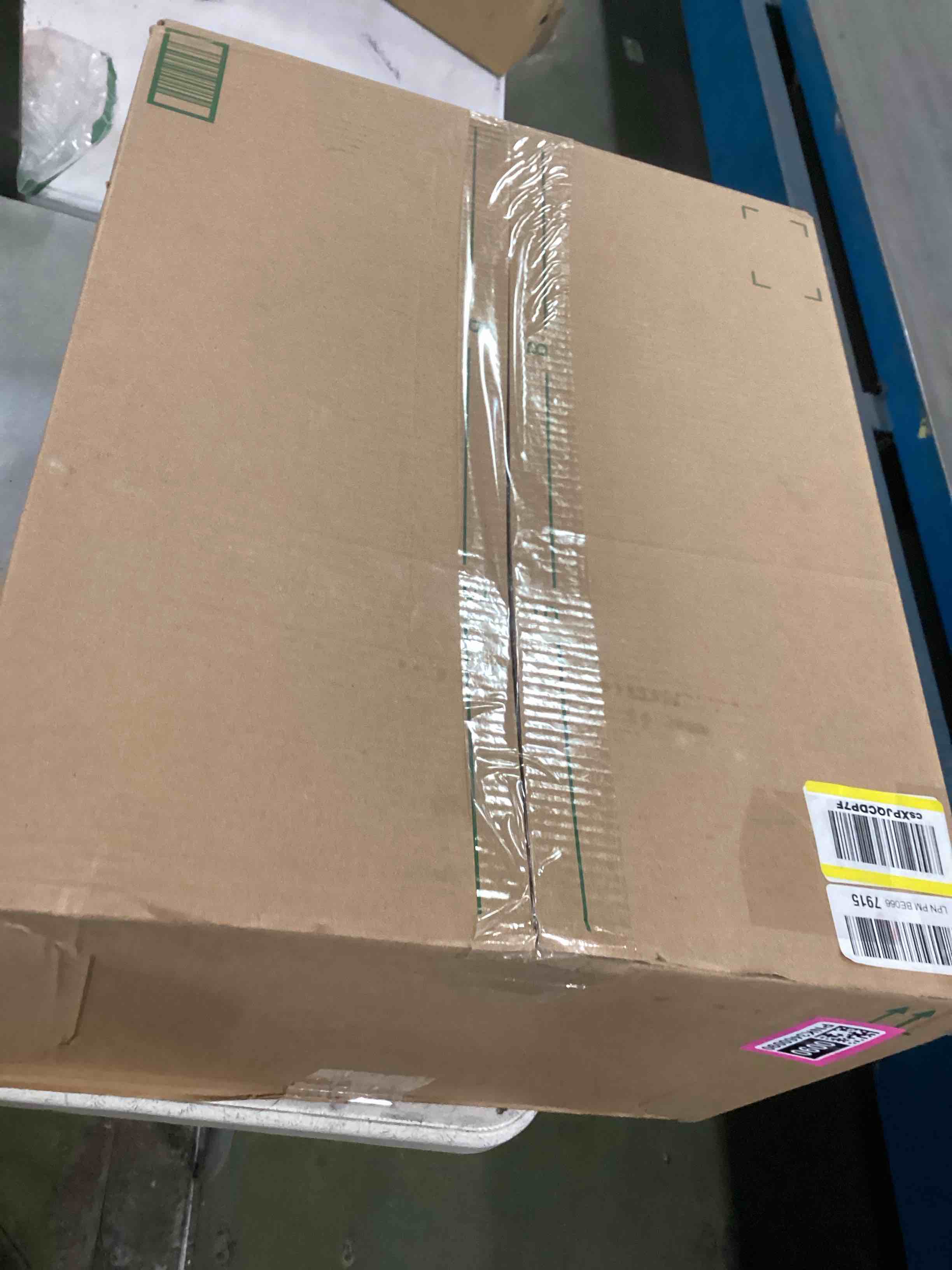 https://s3.amazonaws.com/lotting-images-prod/bidfta/PNK3460090_1745326804798.jpeg