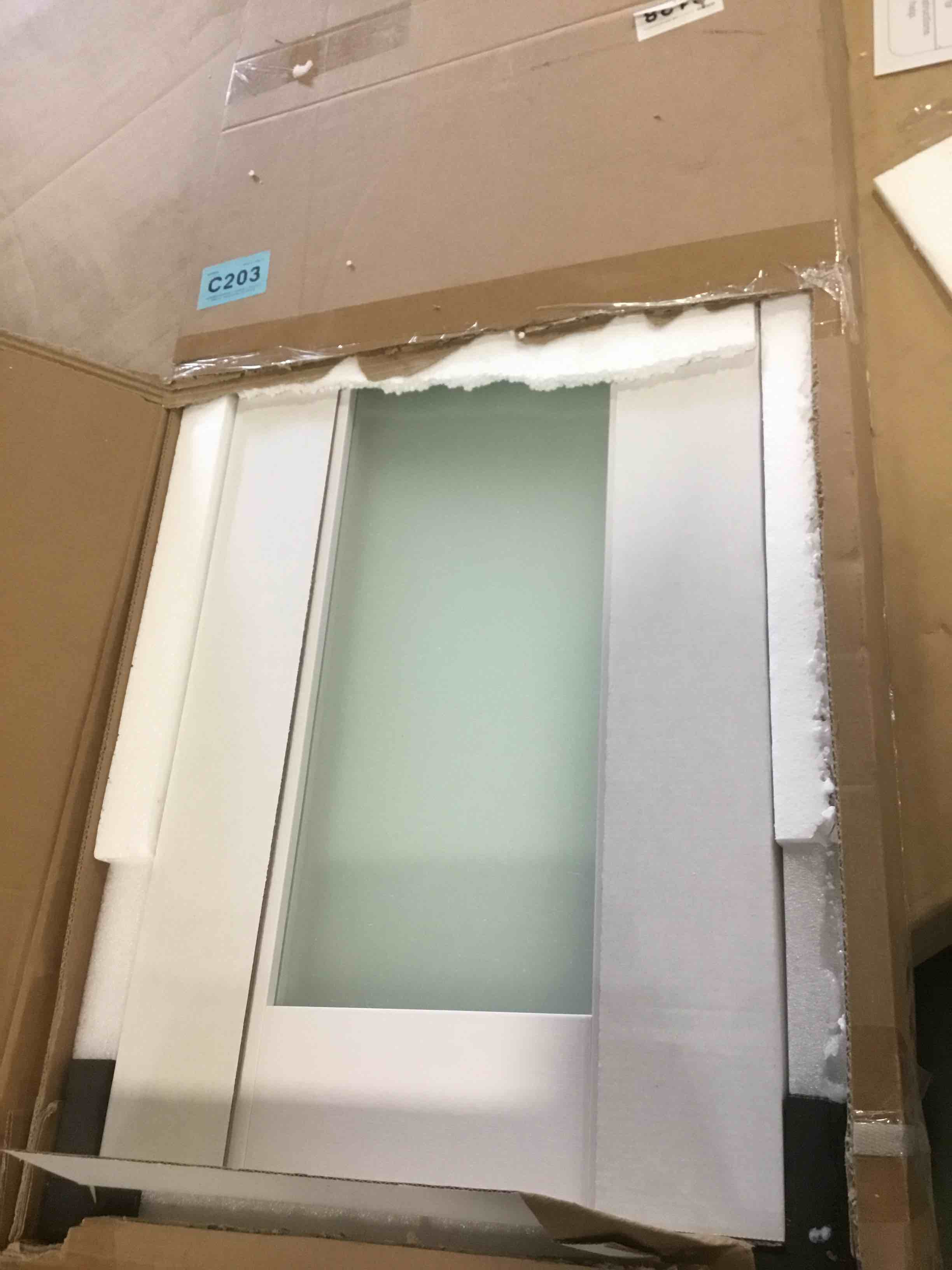 https://s3.amazonaws.com/lotting-images-prod/bidfta/PNK3460711_1746024098651.jpeg