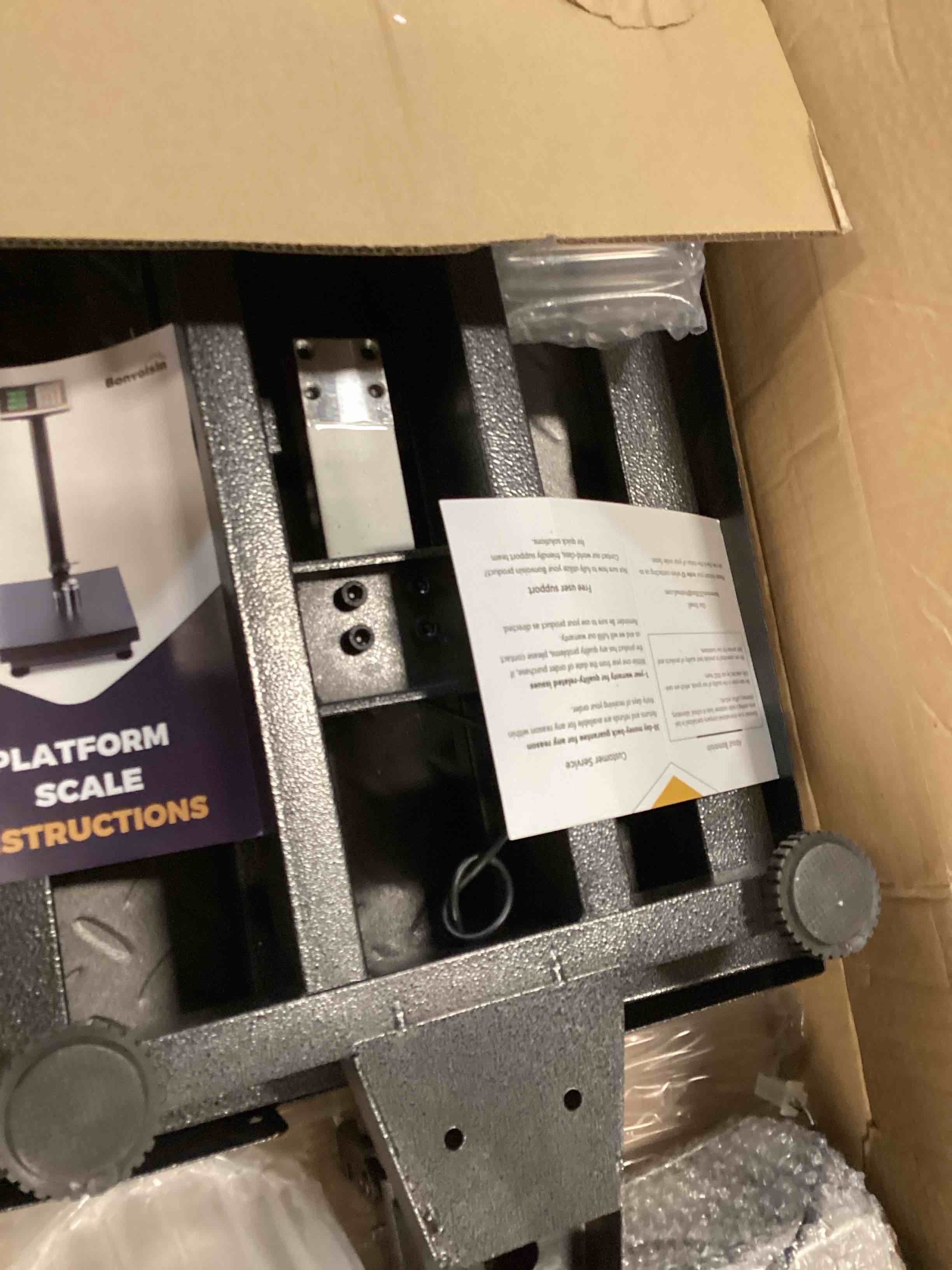 https://s3.amazonaws.com/lotting-images-prod/bidfta/PNK3460956_1747065804119.jpeg