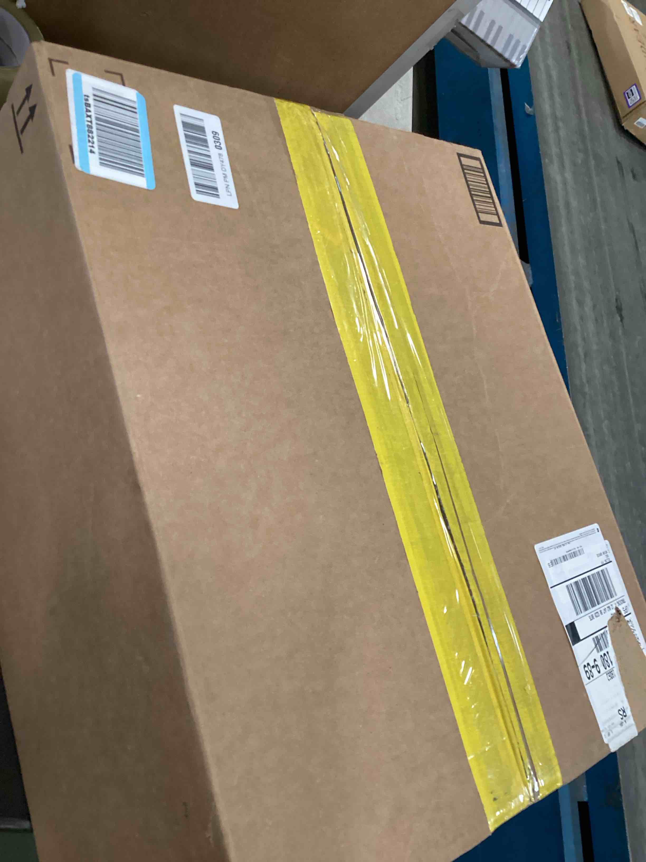 https://s3.amazonaws.com/lotting-images-prod/bidfta/PNK3461248_1747160745918.jpeg