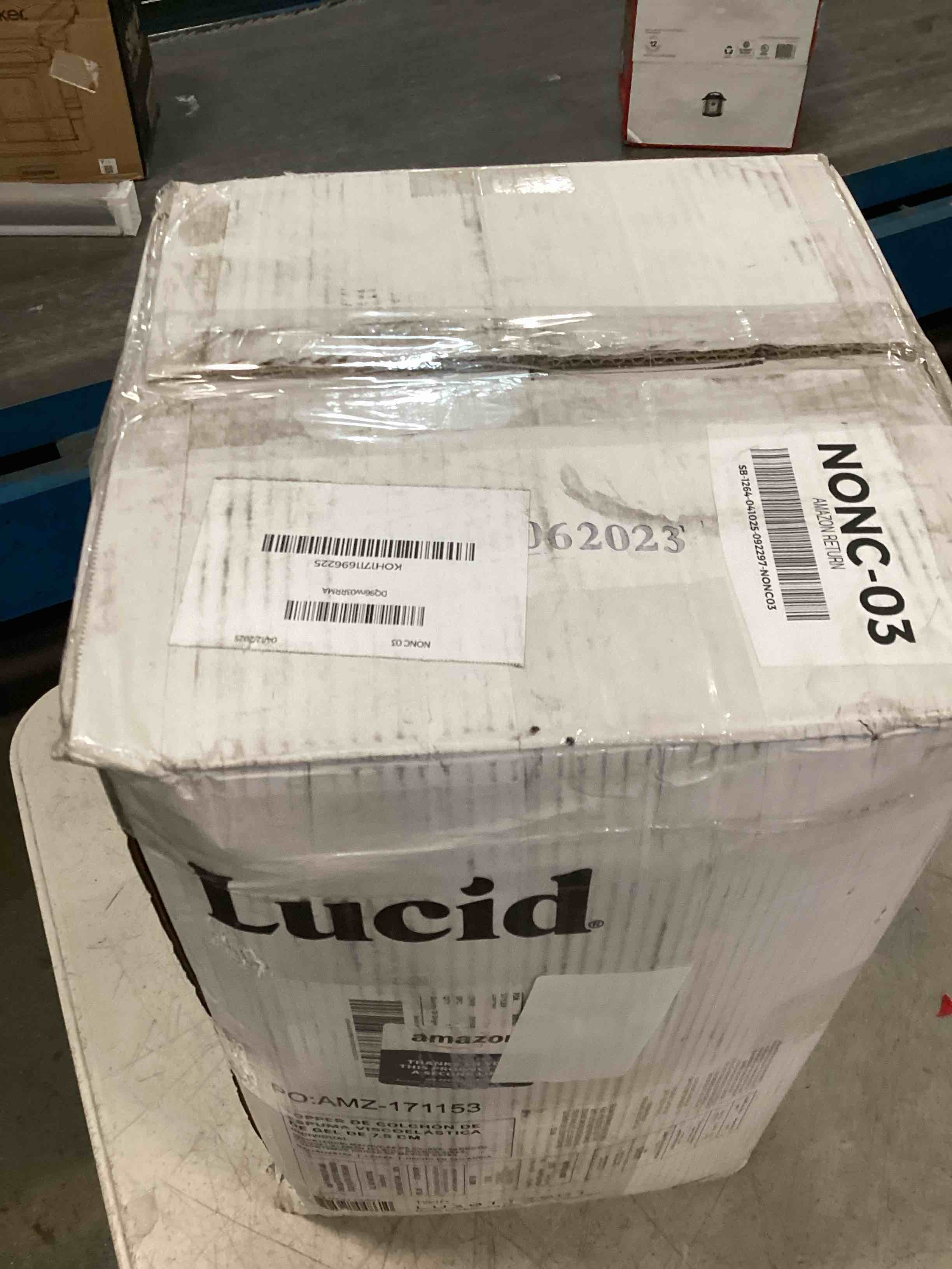 https://s3.amazonaws.com/lotting-images-prod/bidfta/PNK3461470_1747243791671.jpeg