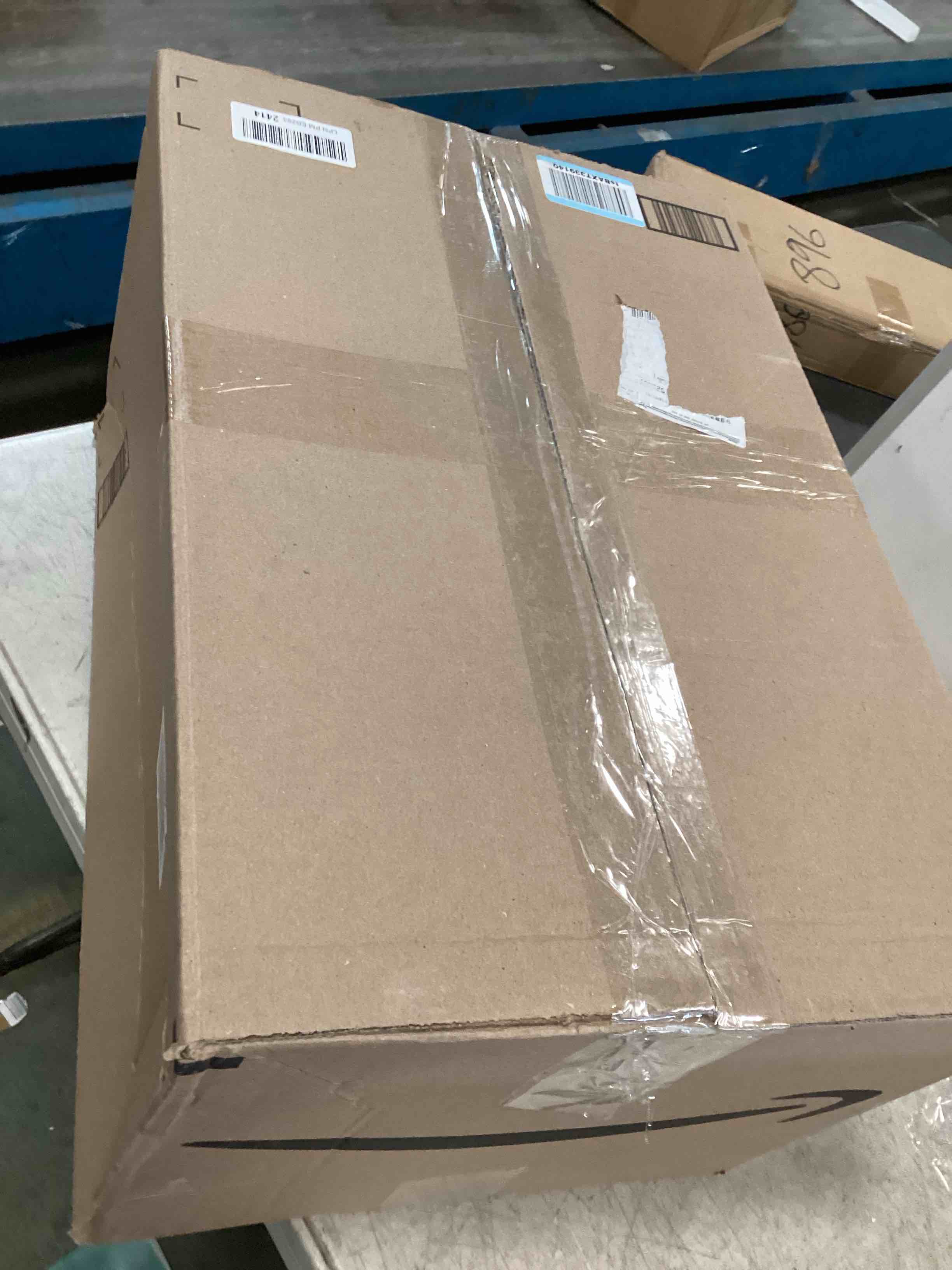 https://s3.amazonaws.com/lotting-images-prod/bidfta/PNK3461500_1747251570663.jpeg