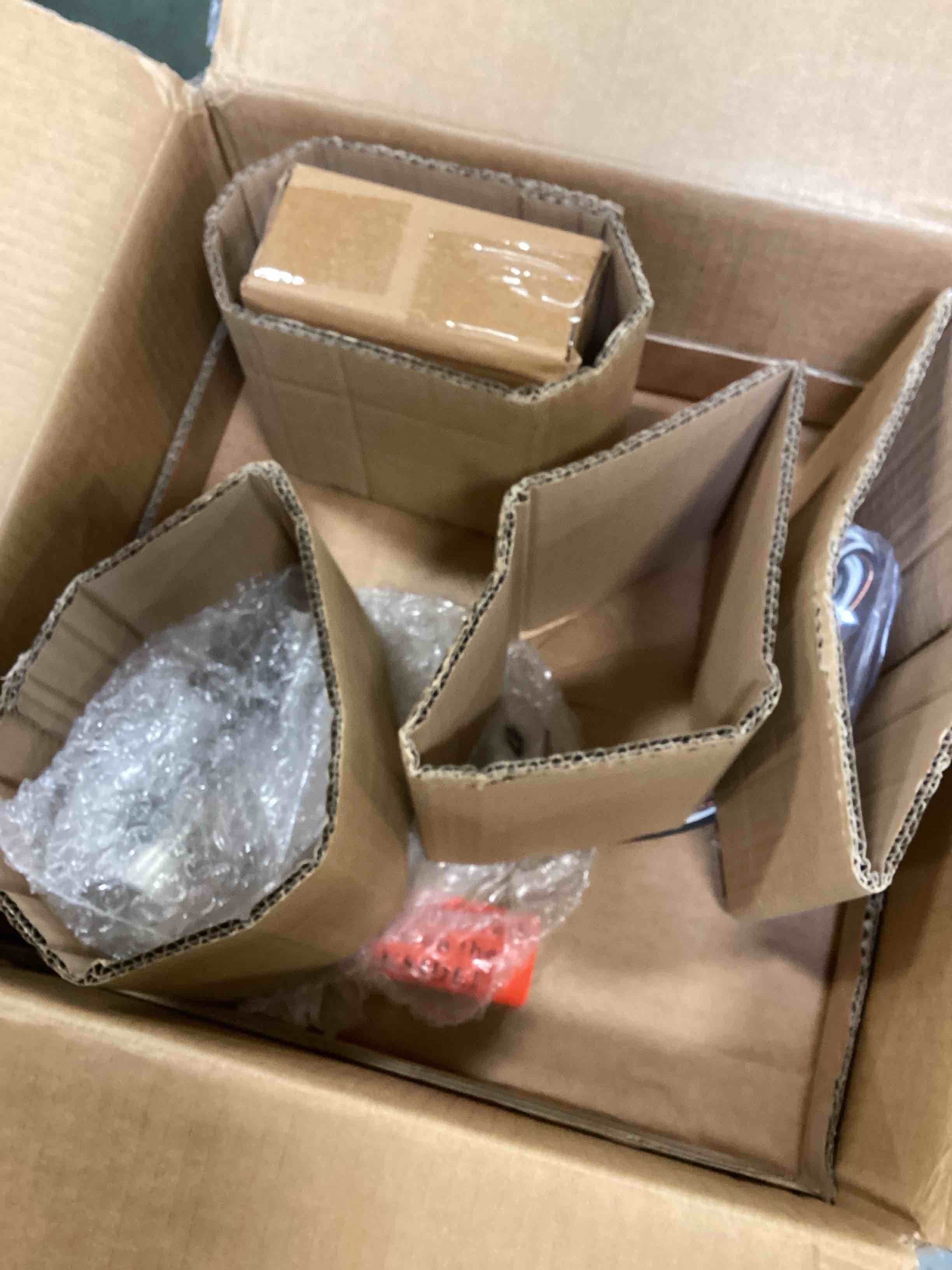 https://s3.amazonaws.com/lotting-images-prod/bidfta/PNK3463747_1745855805628.jpeg