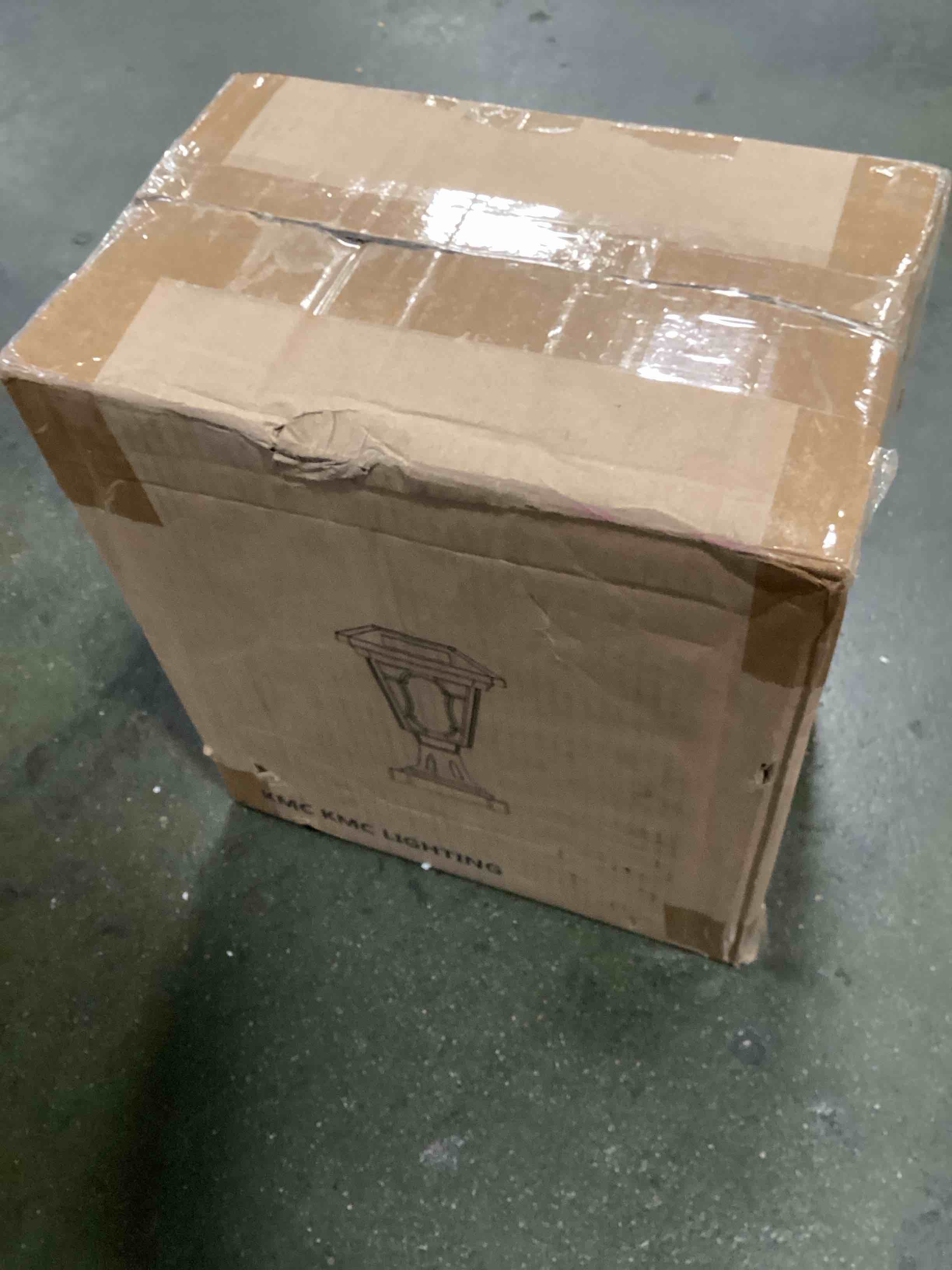 https://s3.amazonaws.com/lotting-images-prod/bidfta/PNK3463822_1745937495052.jpeg